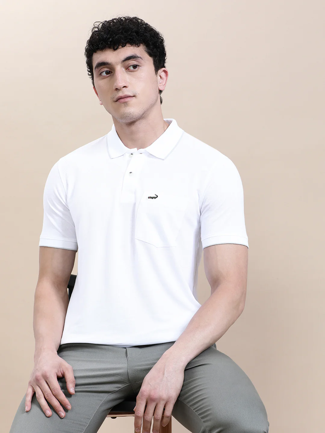 White Solid Casual Polo T-Shirt with Pocket