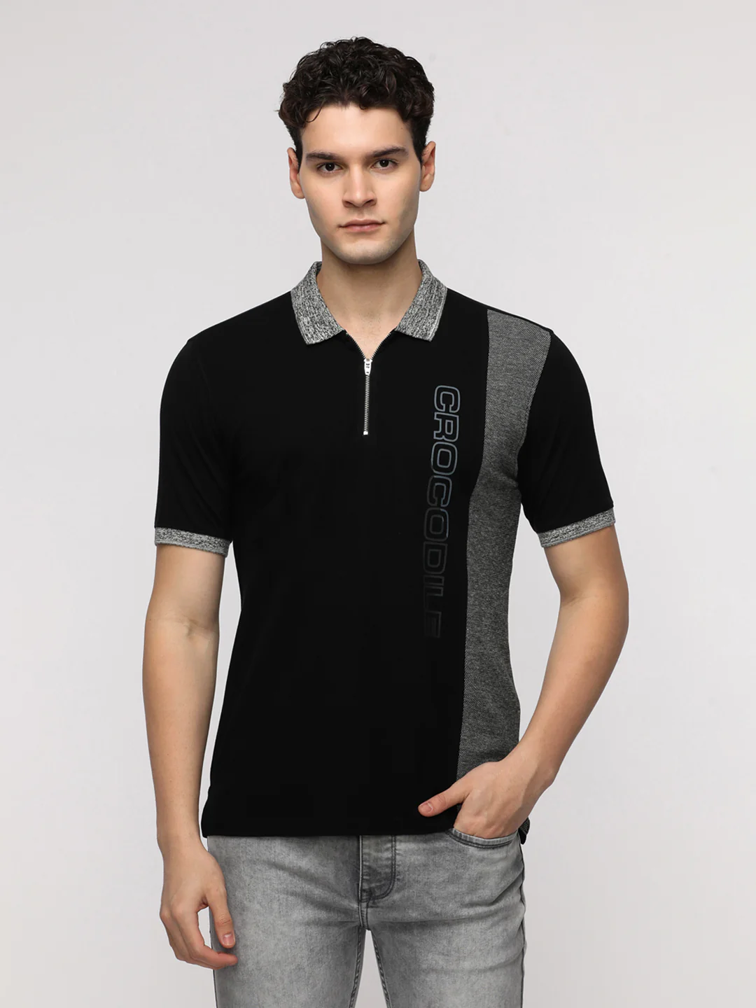 Vertical Colour-Blocking Zipper Polo T-Shirt in Jet Black