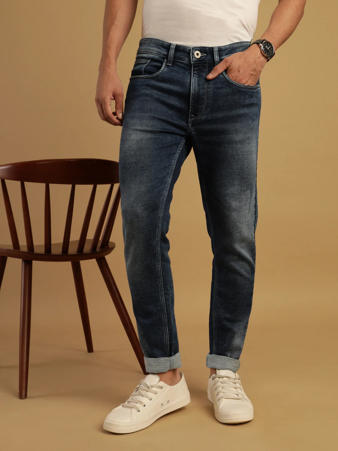 Mid Blue Solid Mid Rise Casual Slim Tapered Jean