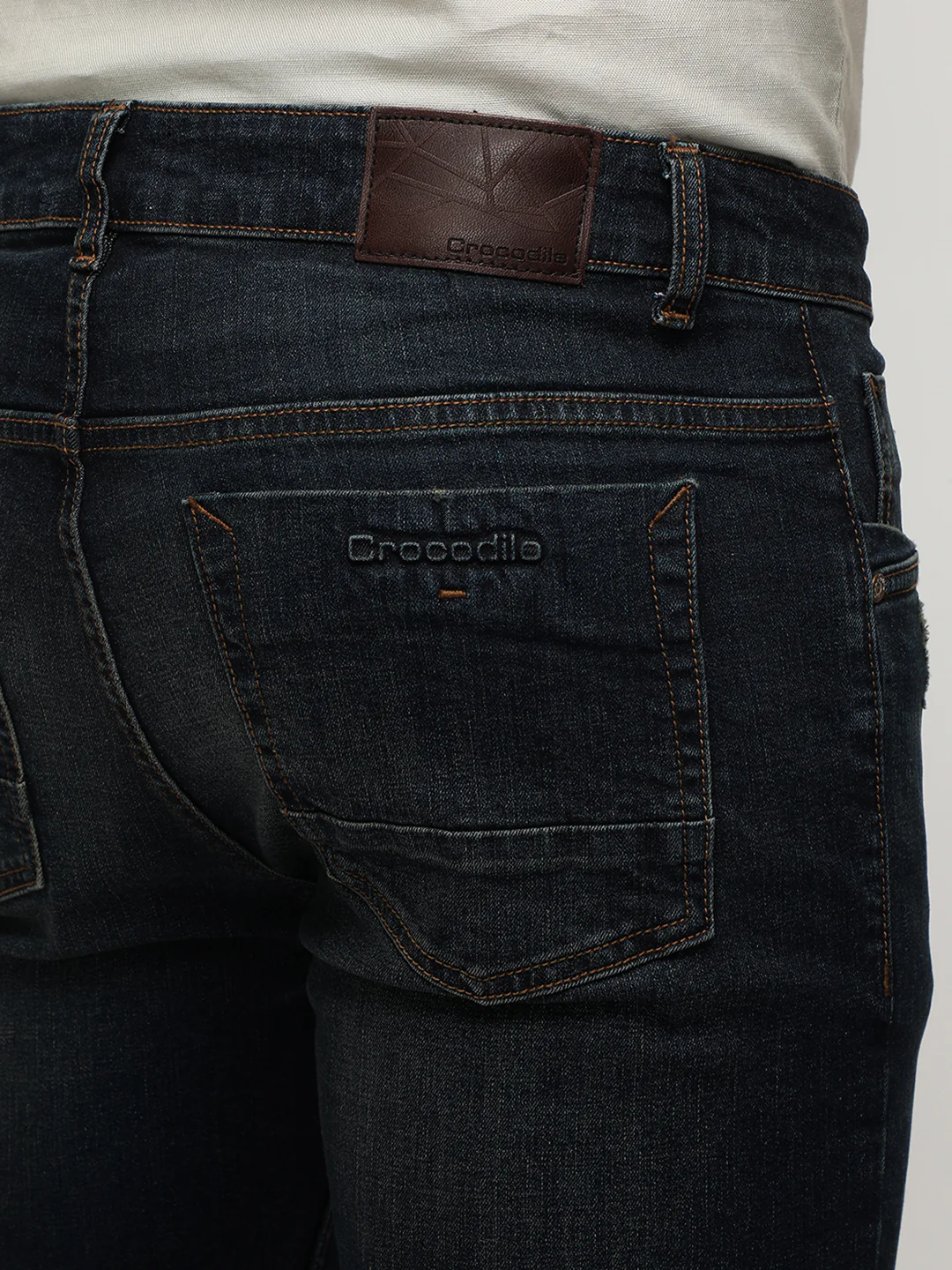 Slim Tapered Dark Blue Denim for Trendy Elegance