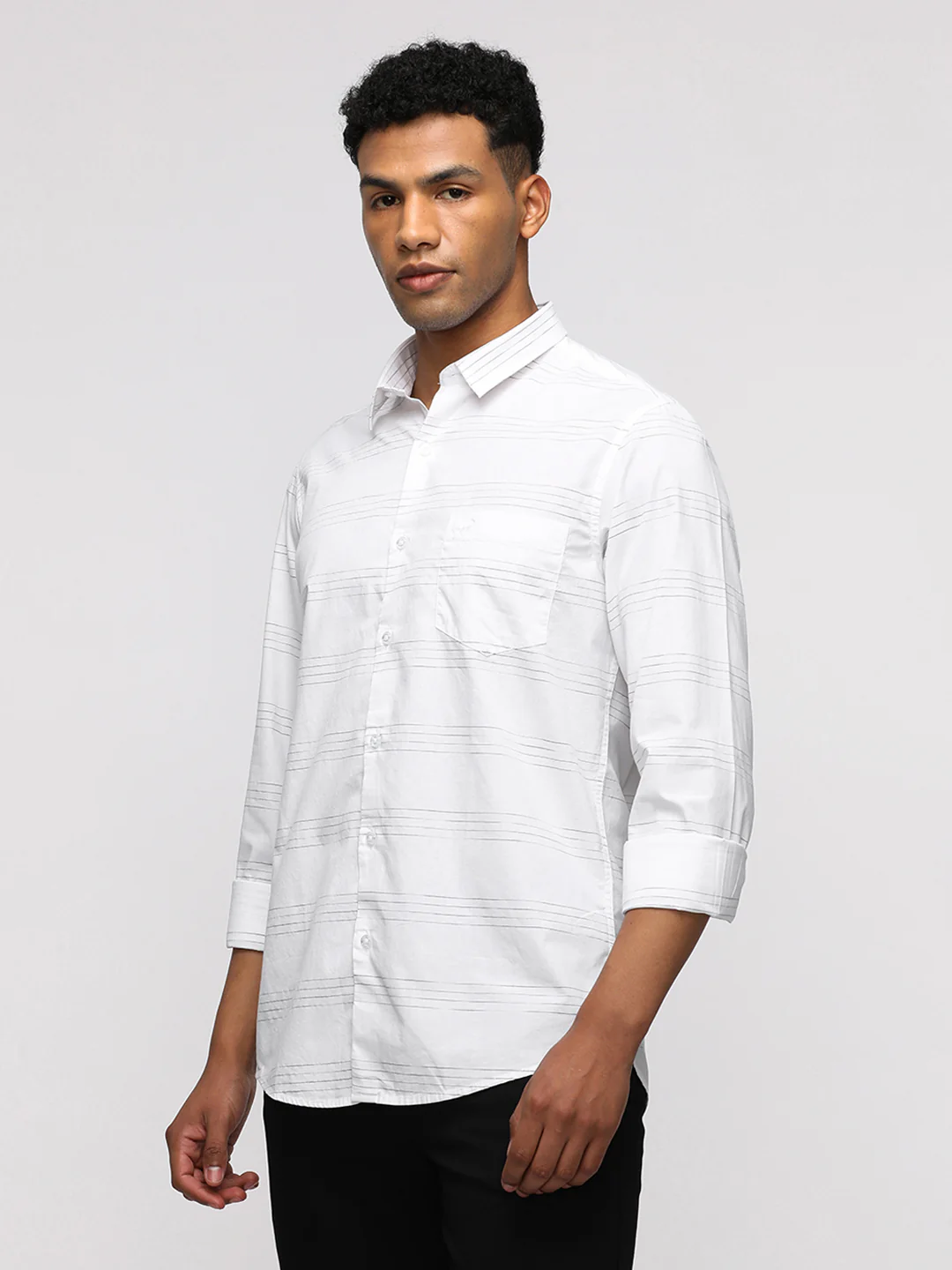 Slim Fit White Striped Shirt for Sporty Style