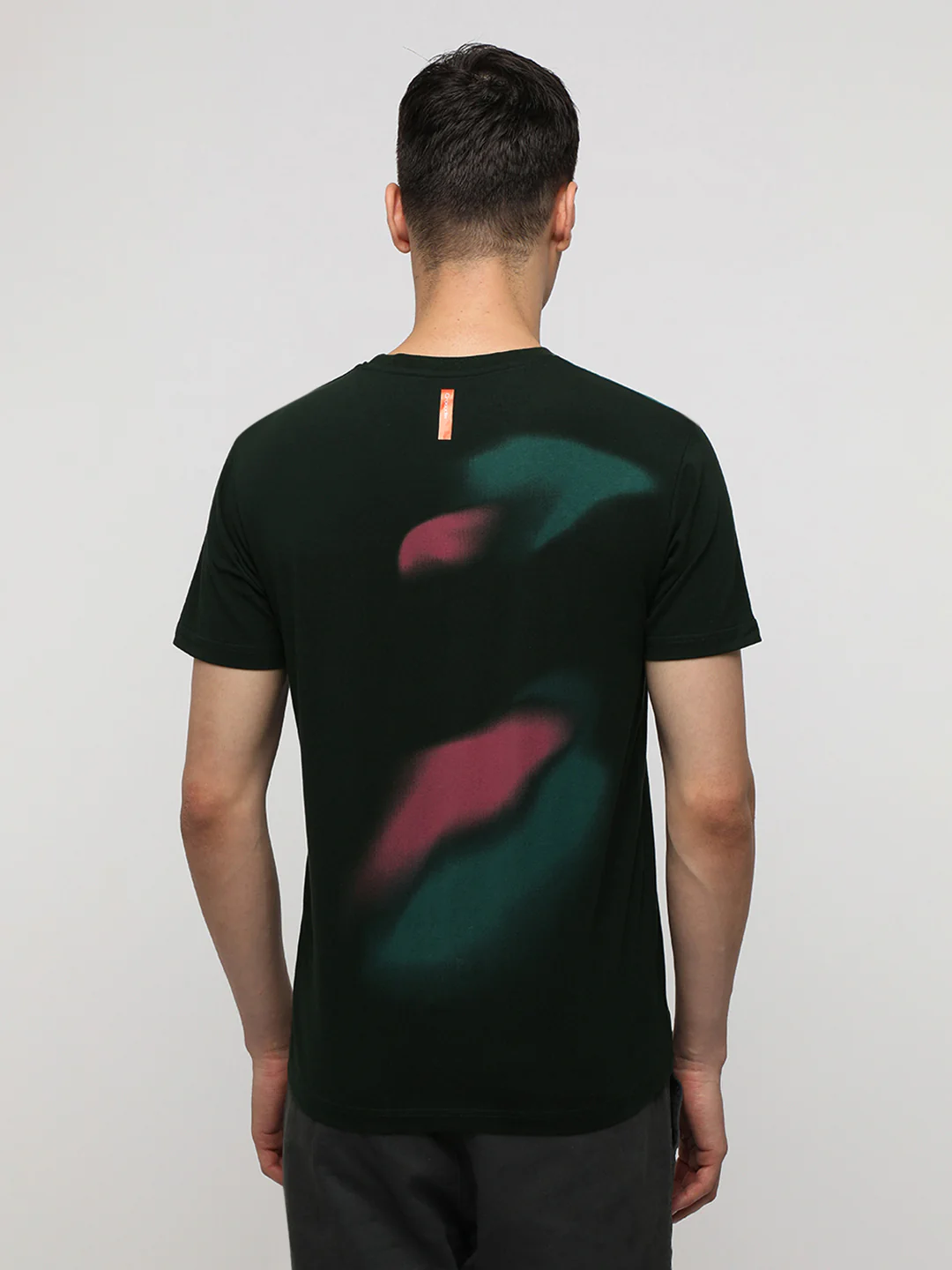 Blurry Print with Letter Graphic T-Shirt in Dark Green