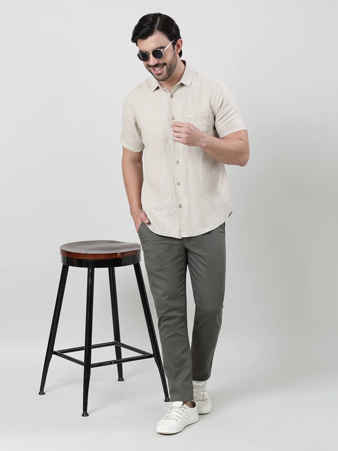 Solid Olive Green Casual Slim Fit Trouser