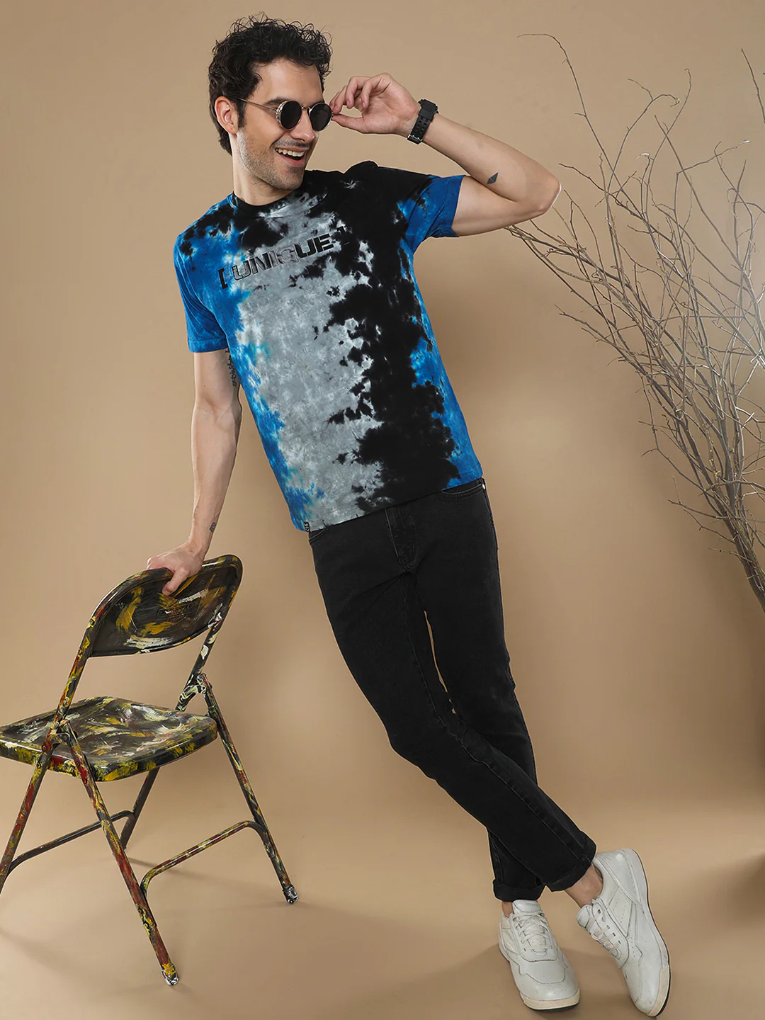 Tie Dye Asymetric T-Shirt With Chest Print In Royal Blue