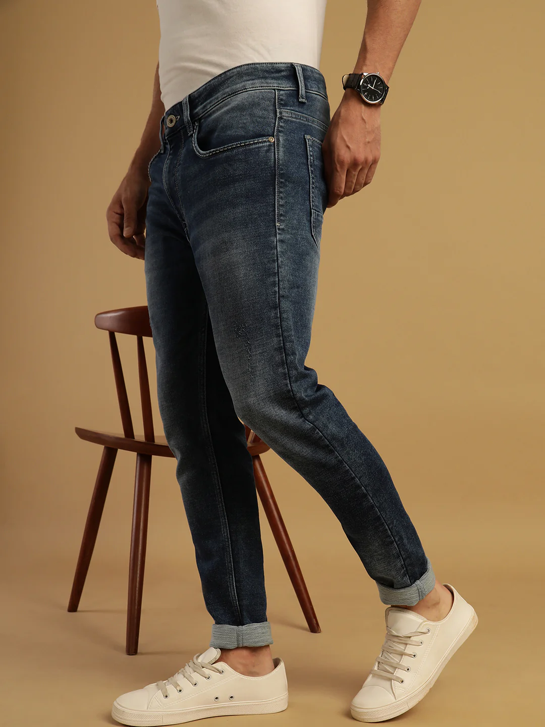 Mid Blue Solid Mid Rise Casual Slim Tapered Jean