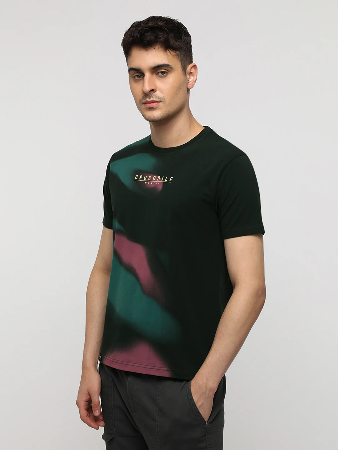 Blurry Print with Letter Graphic T-Shirt in Dark Green