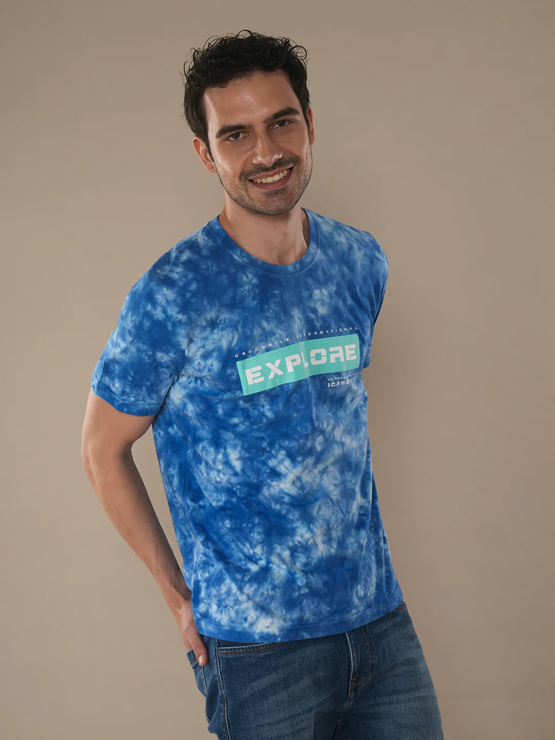 Tie Dye T-Shirt With Chest Print In Sky Blue