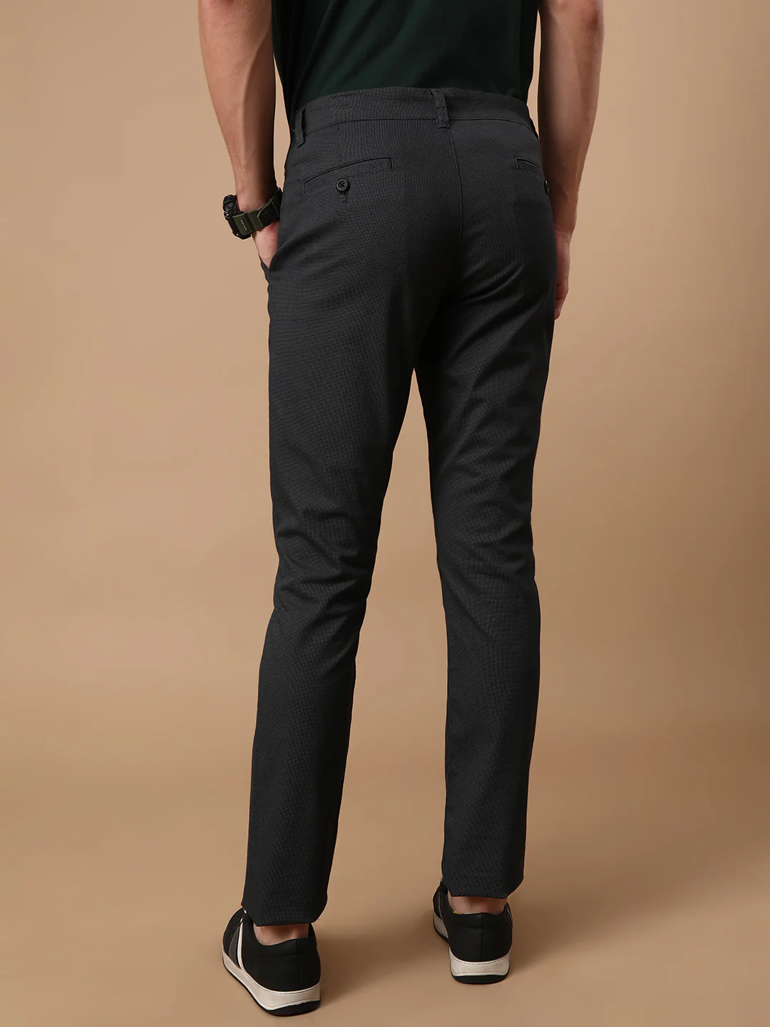 Dark Grey Solid Slim Fit Casual Trouser