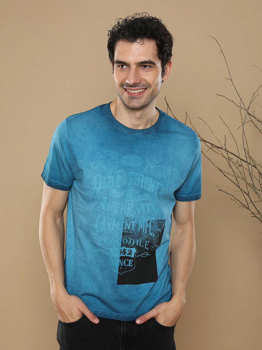 Reverse Dyed T-Shirt With Chest Graphics In Denim Blue