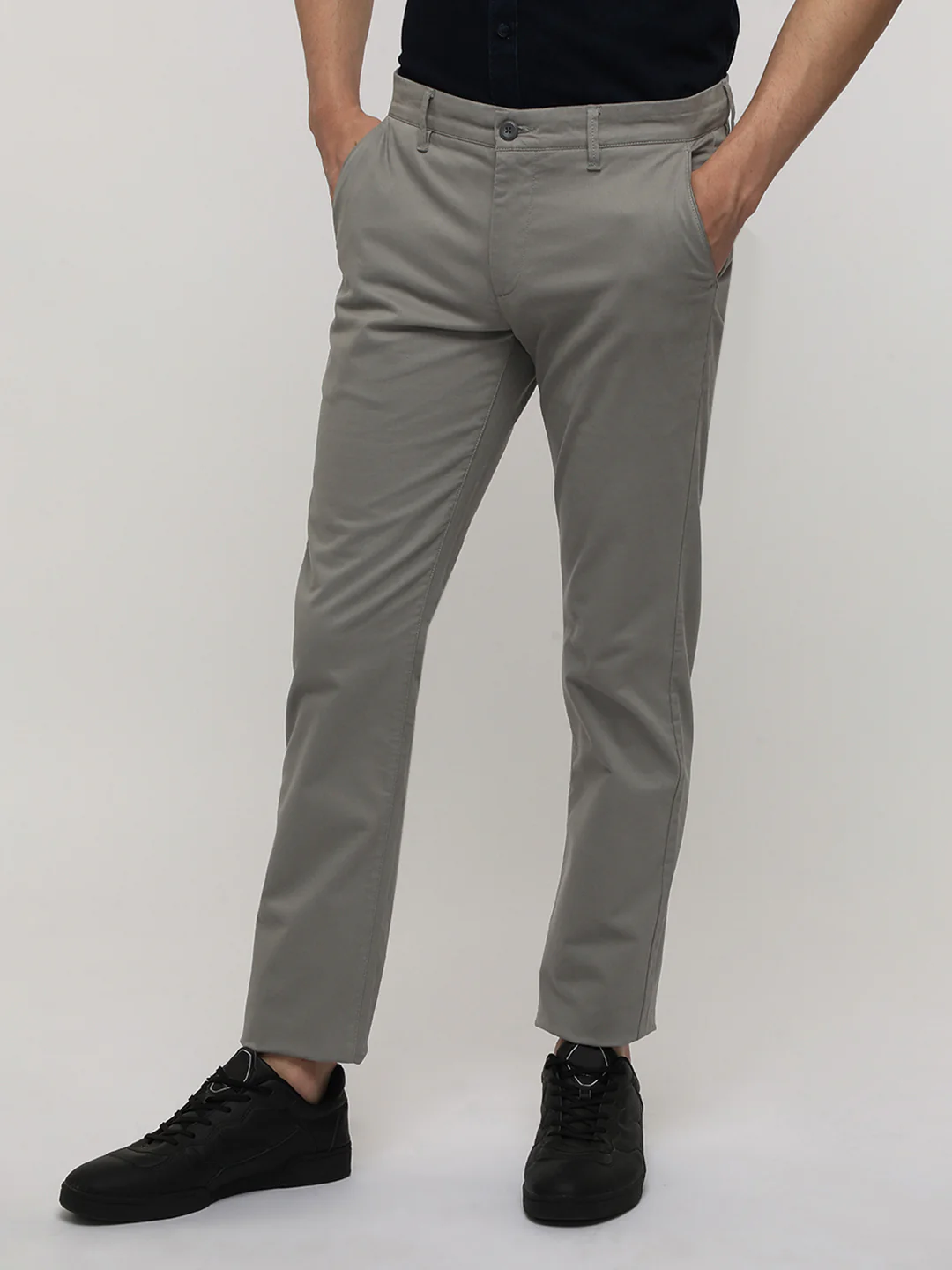 Slim Fit Beige Trouser for Comfortable Wear