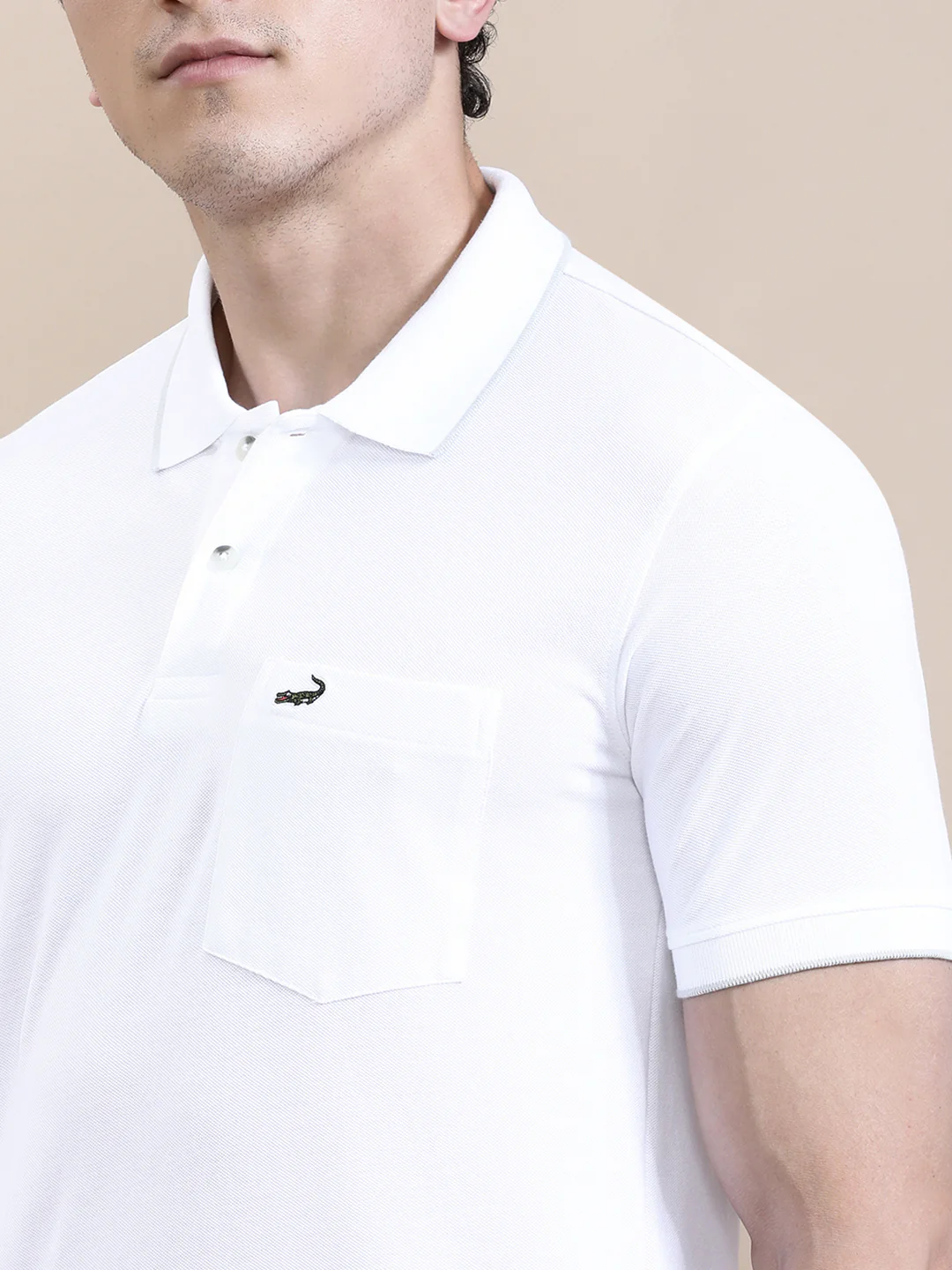 White Solid Casual Polo T-Shirt with Pocket