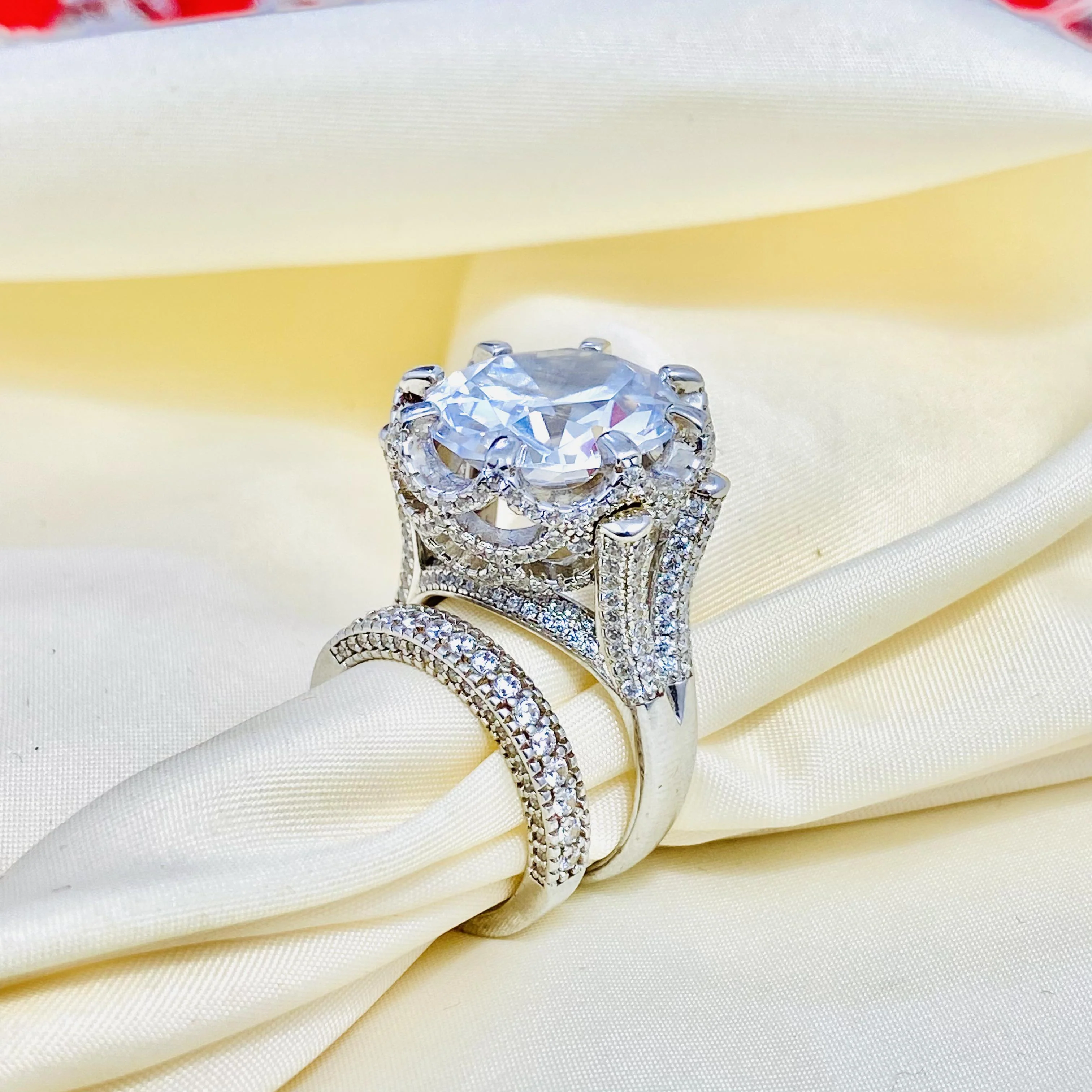 Stunning Silver Bridal set is the perfect set