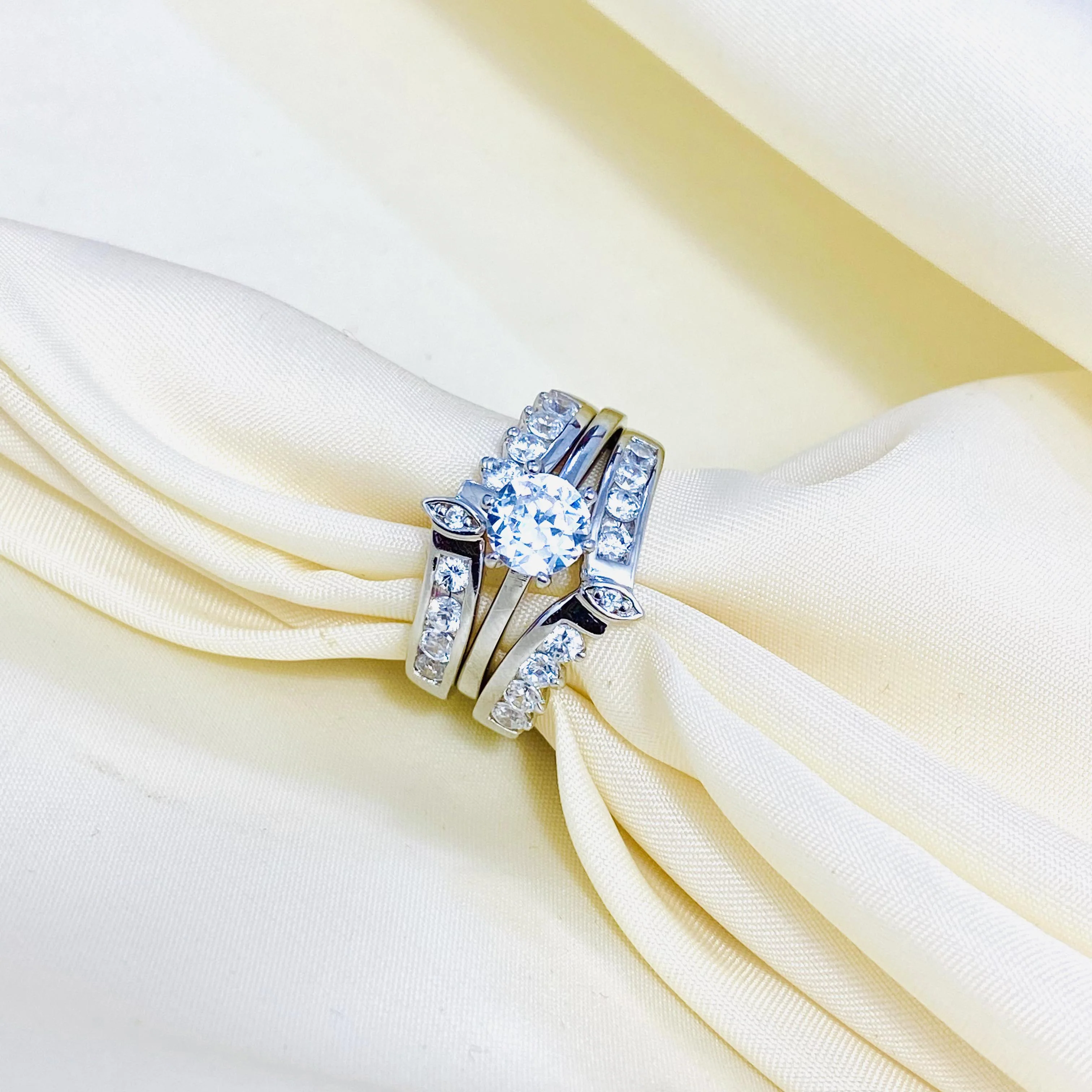 Stunning Silver Bridal set is the perfect set