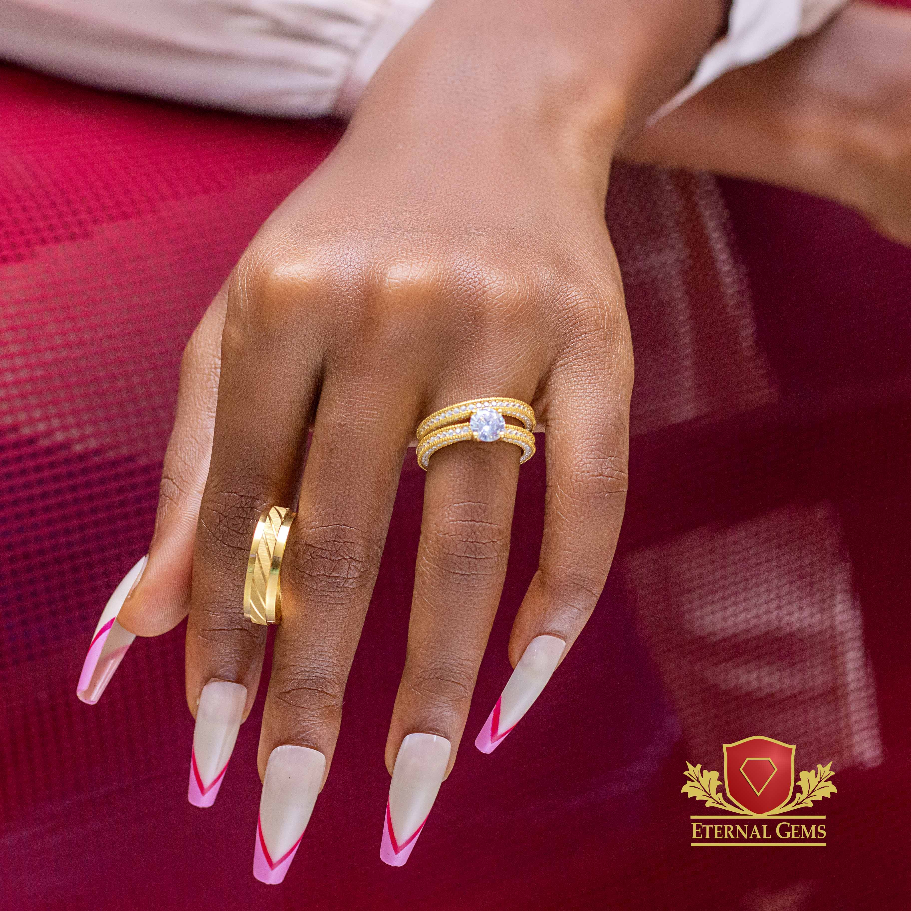 Eve Exclusive 18 Karat Gold Wedding Set