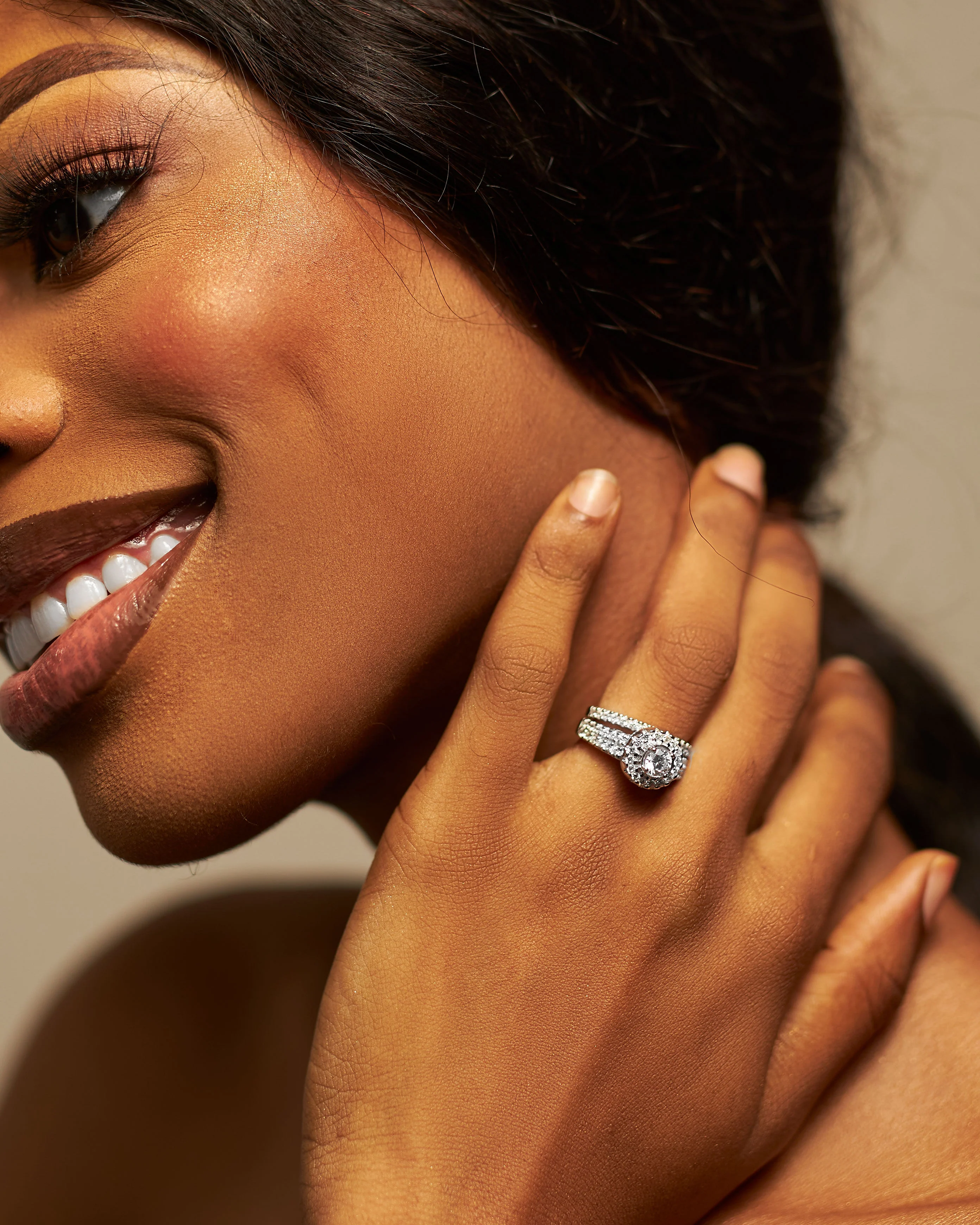 Beautiful Silver Bridal set is the perfect set.