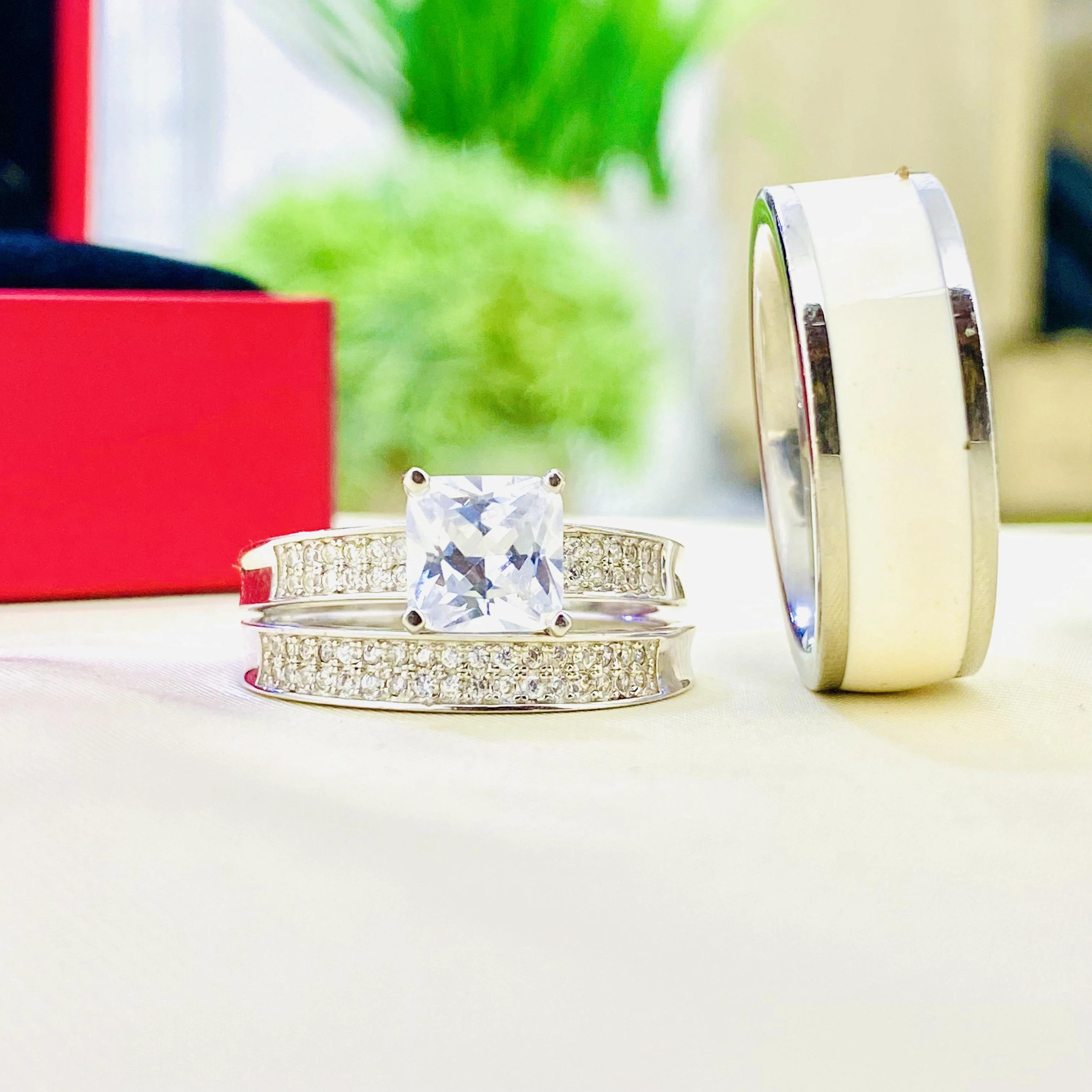 Amy Silver wedding set