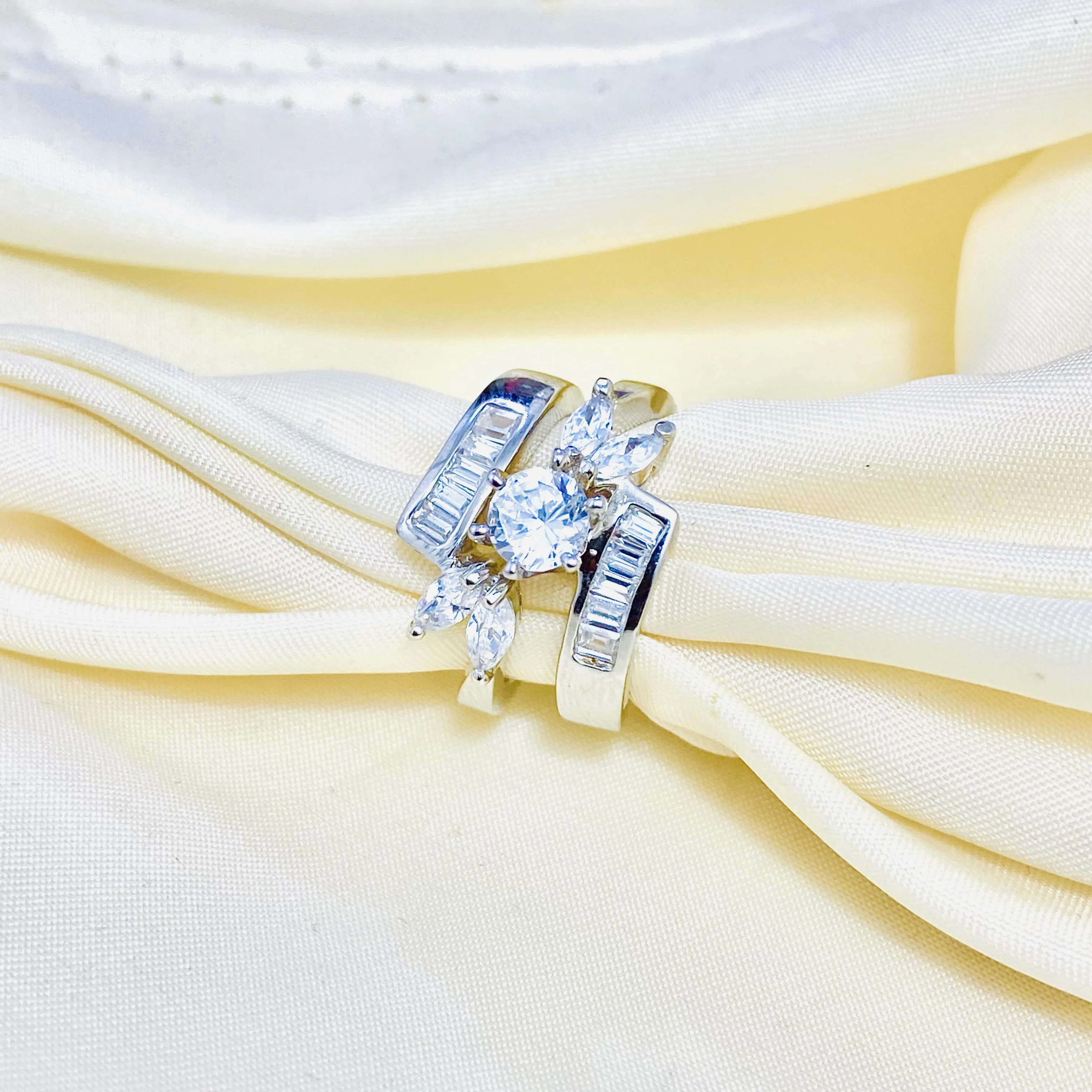 Stunning Silver Bridal set is the perfect set
