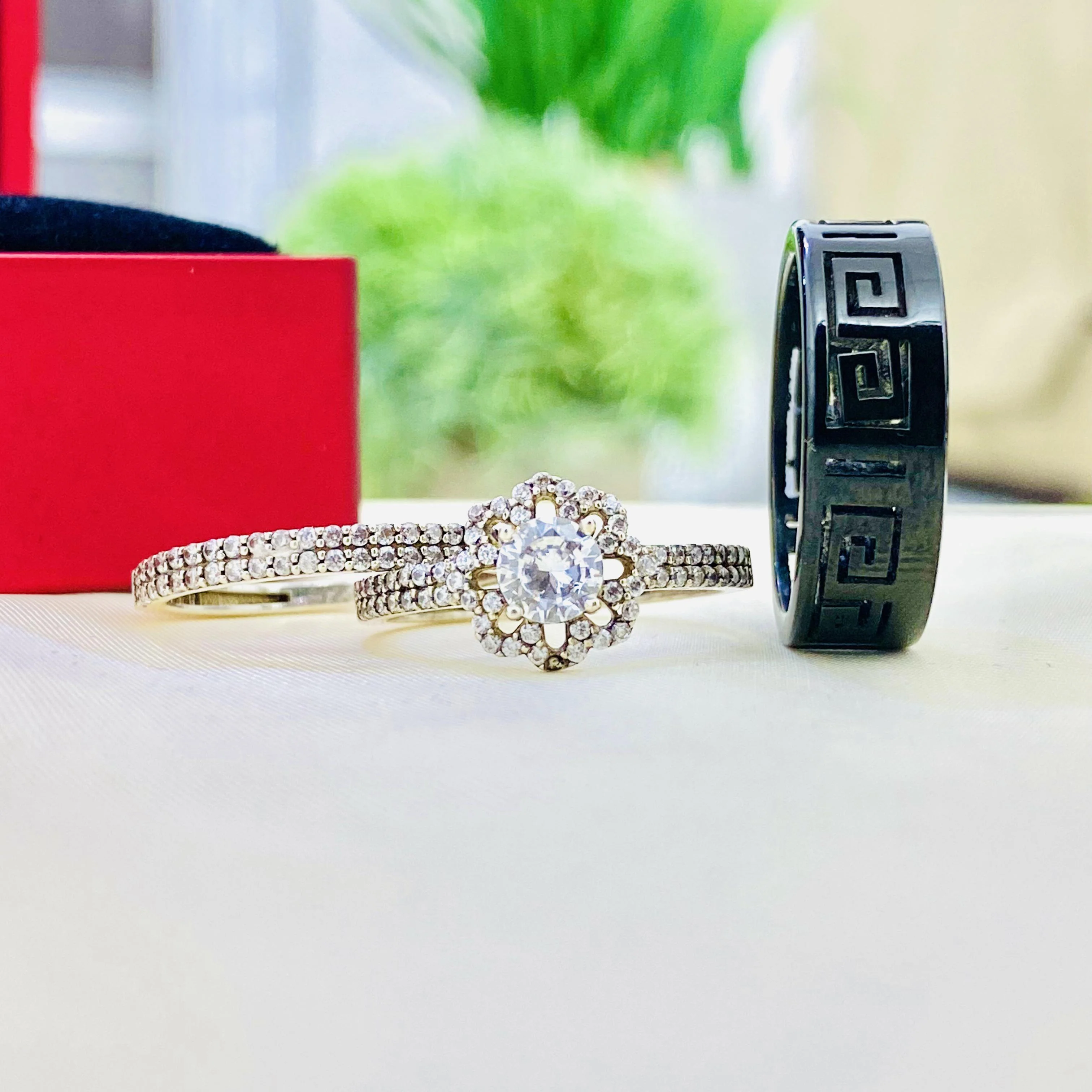 Noelle Silver wedding set