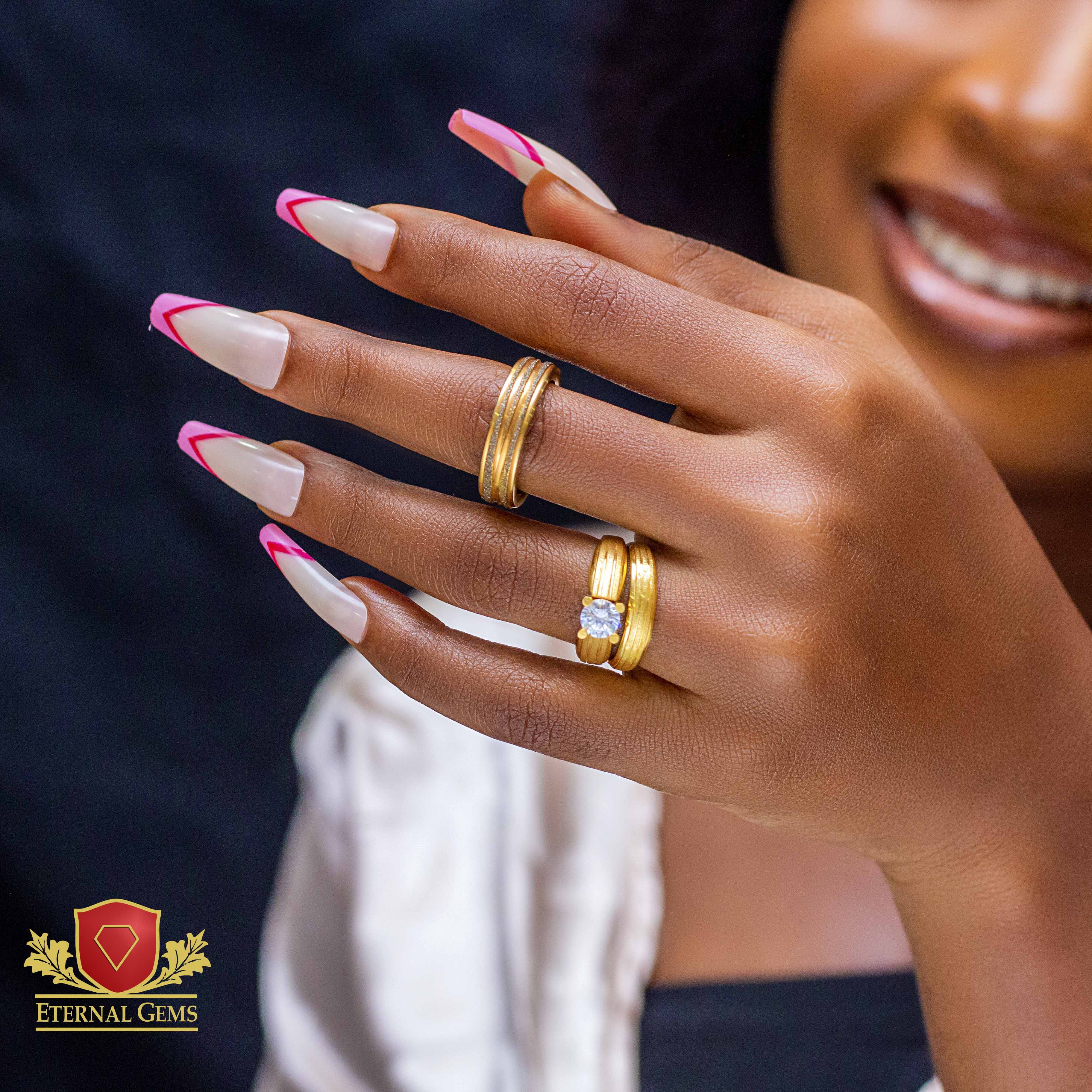 Davina Exclusive 18 Karat Gold Wedding Set