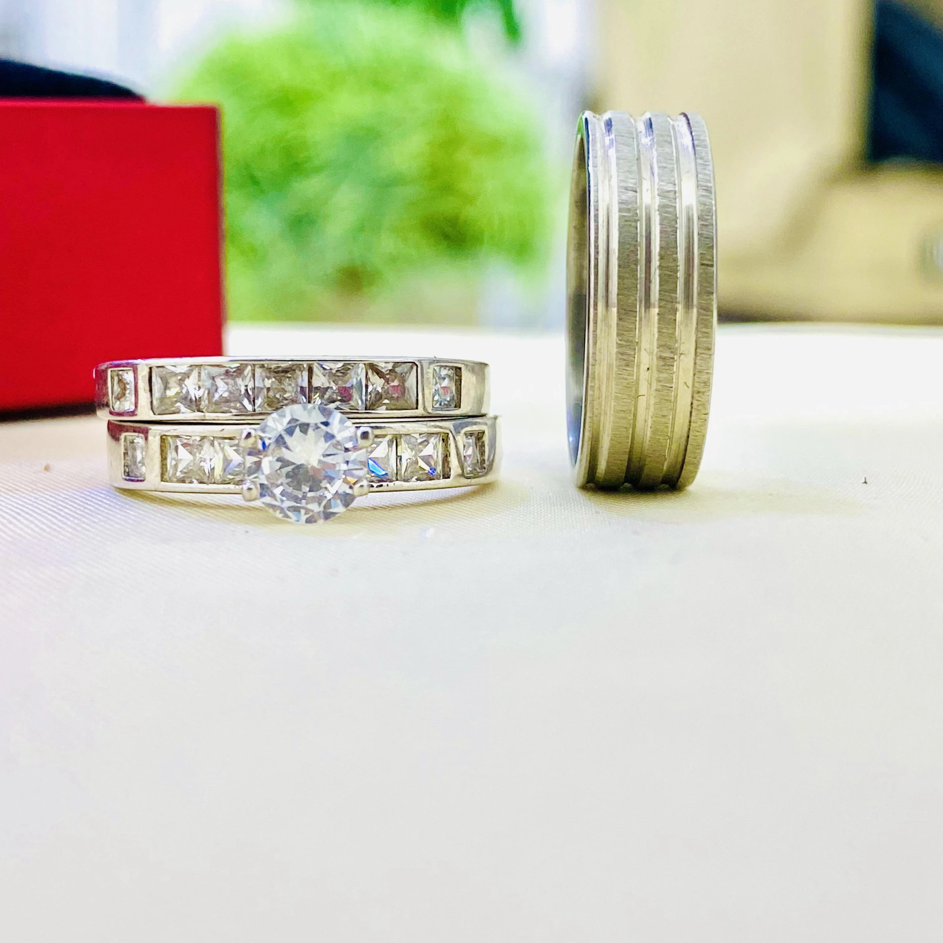 Sawyer Silver wedding set