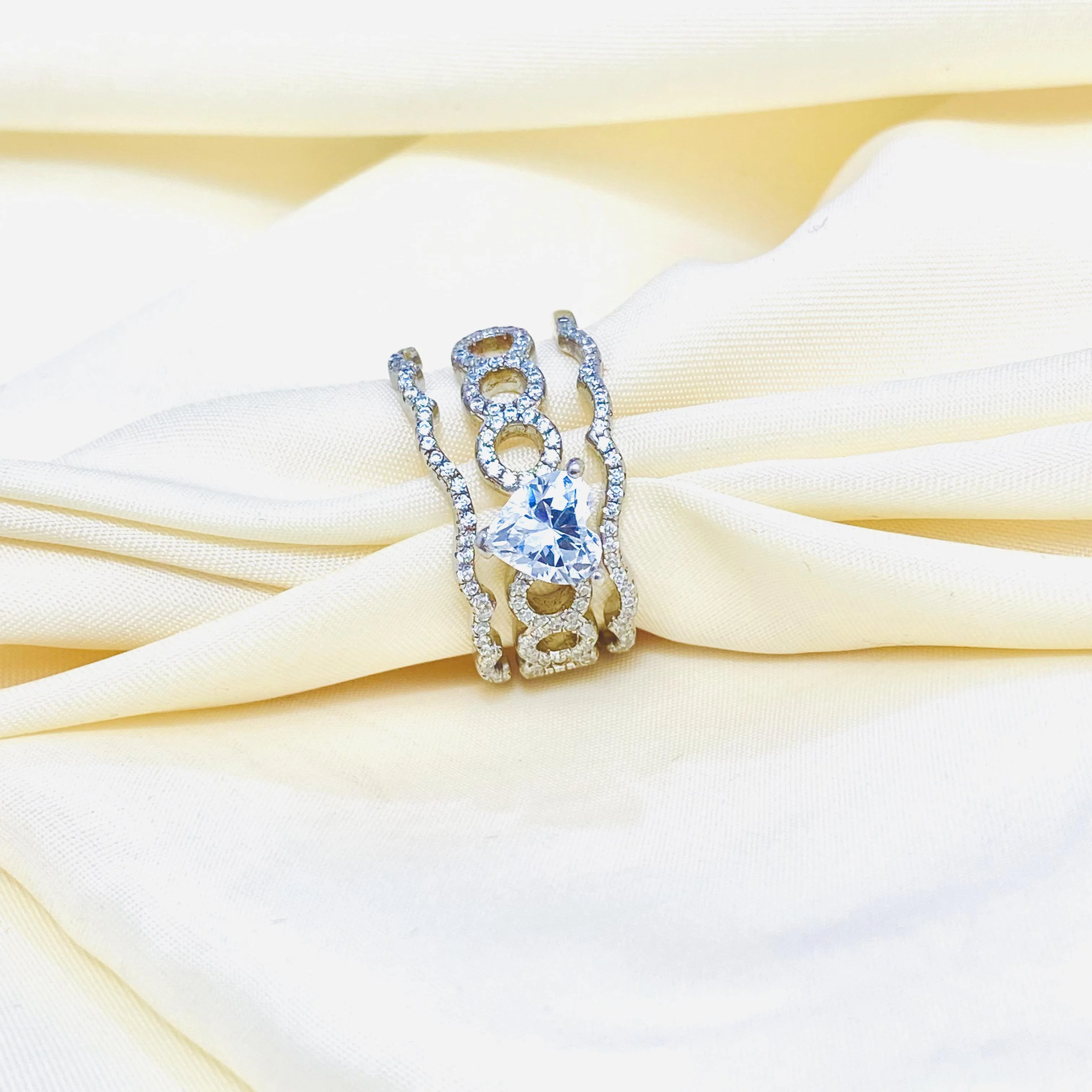 Stunning Silver Bridal set is the perfect set