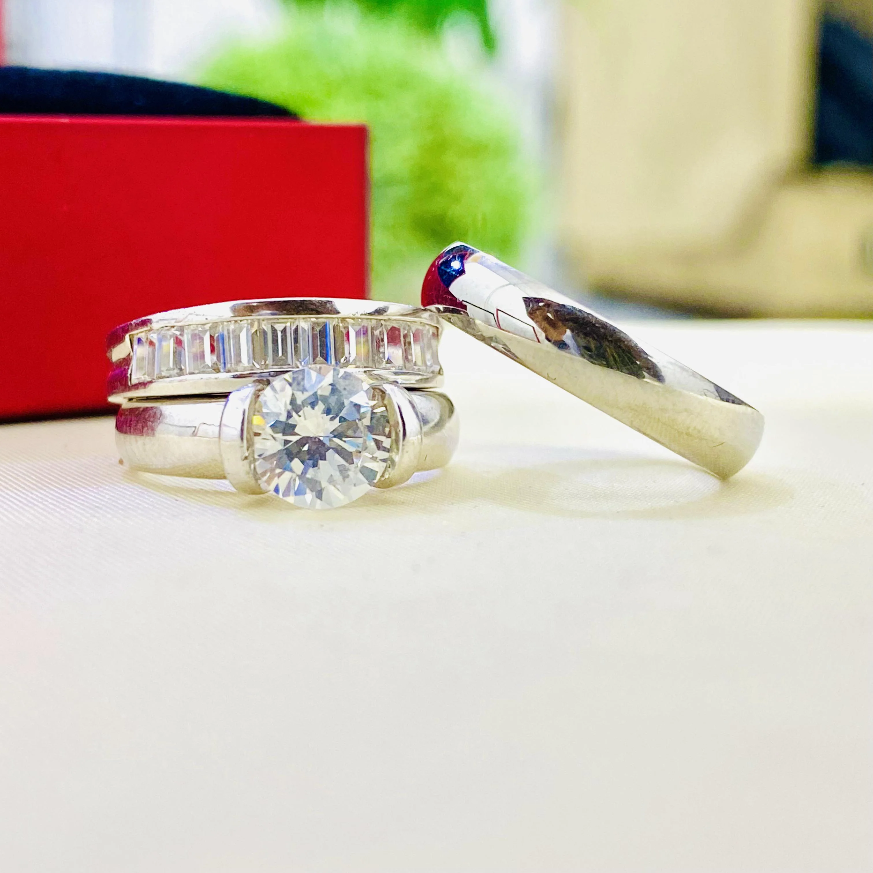 Nyla Silver wedding set