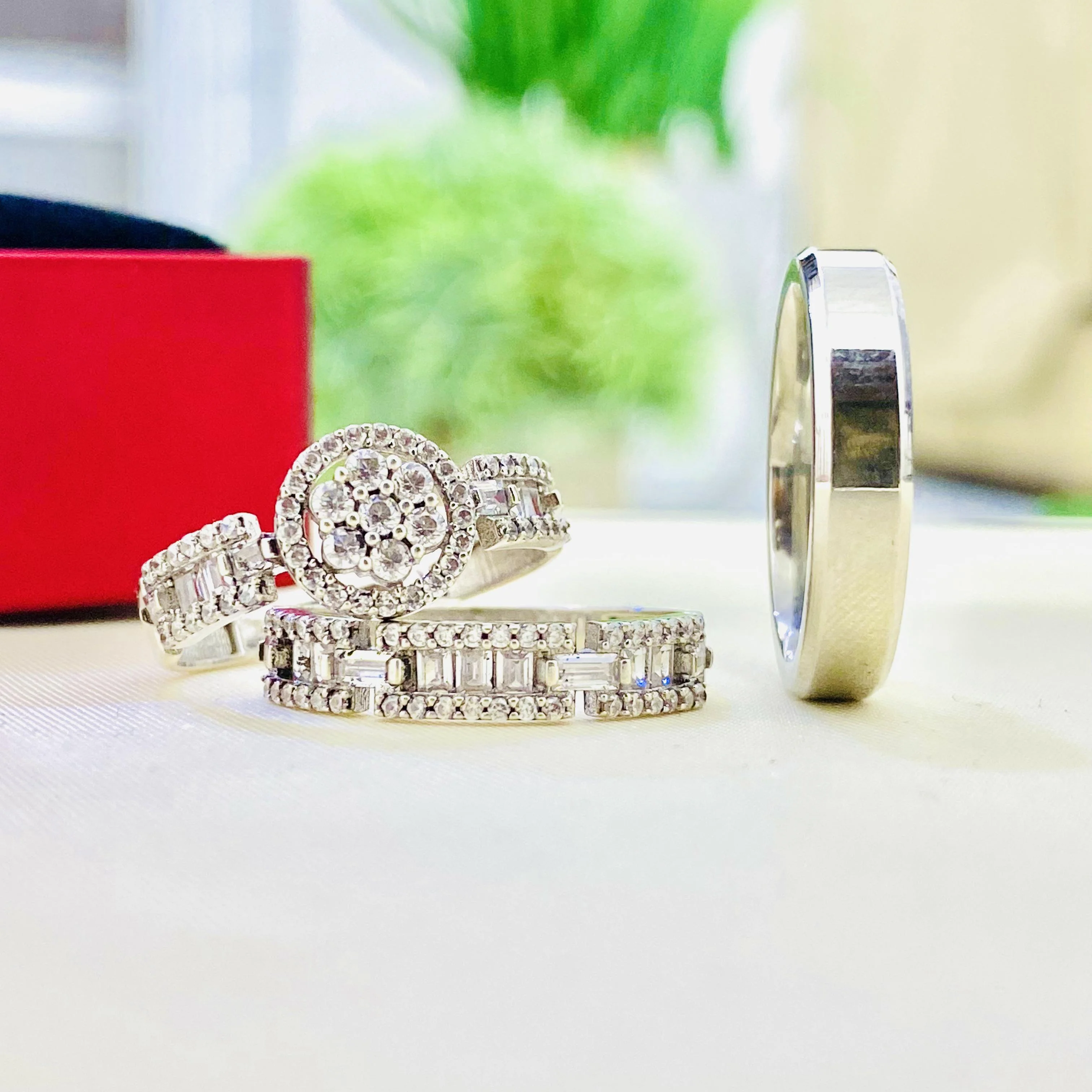 Saylor Silver wedding set