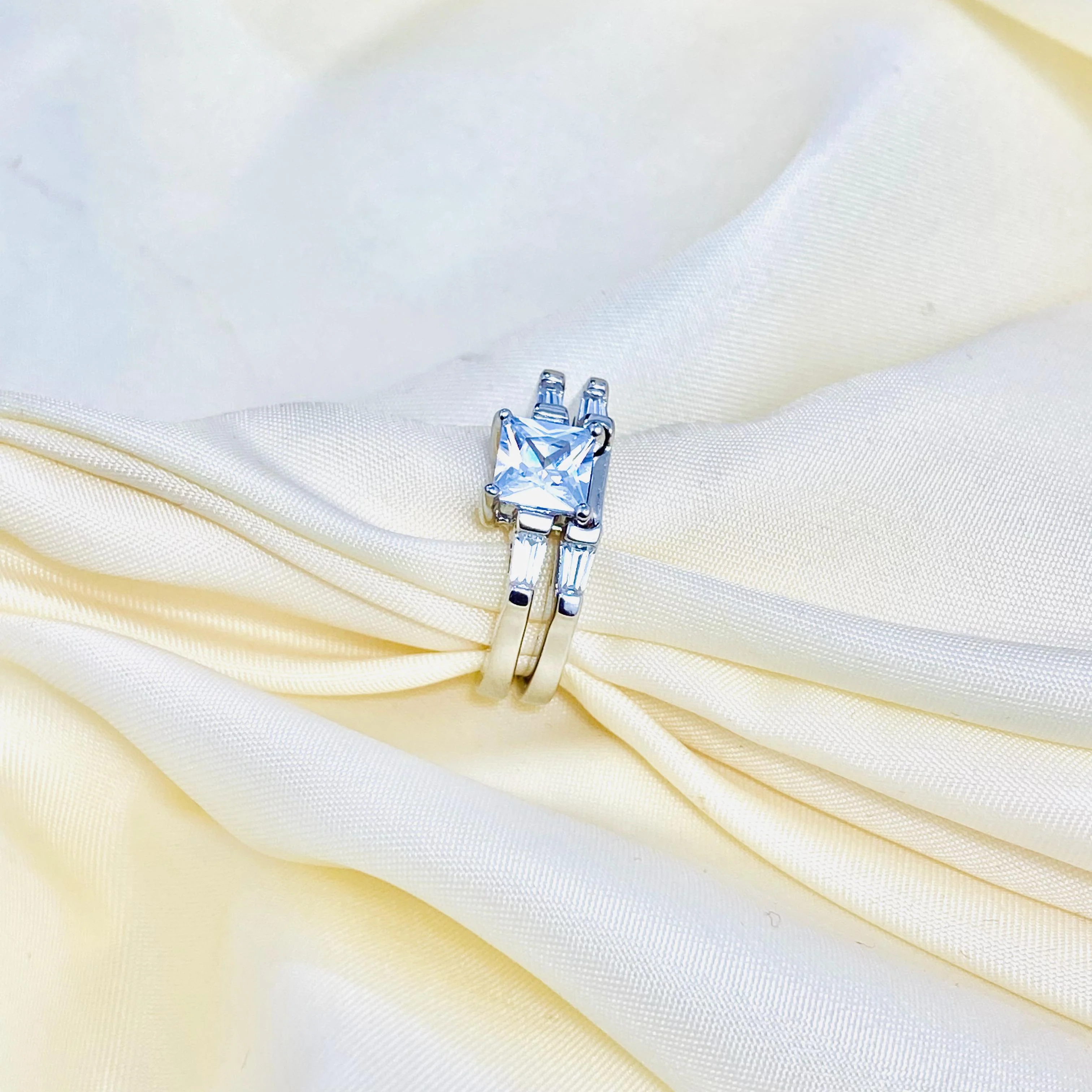 Stunning Silver Bridal set is the perfect set