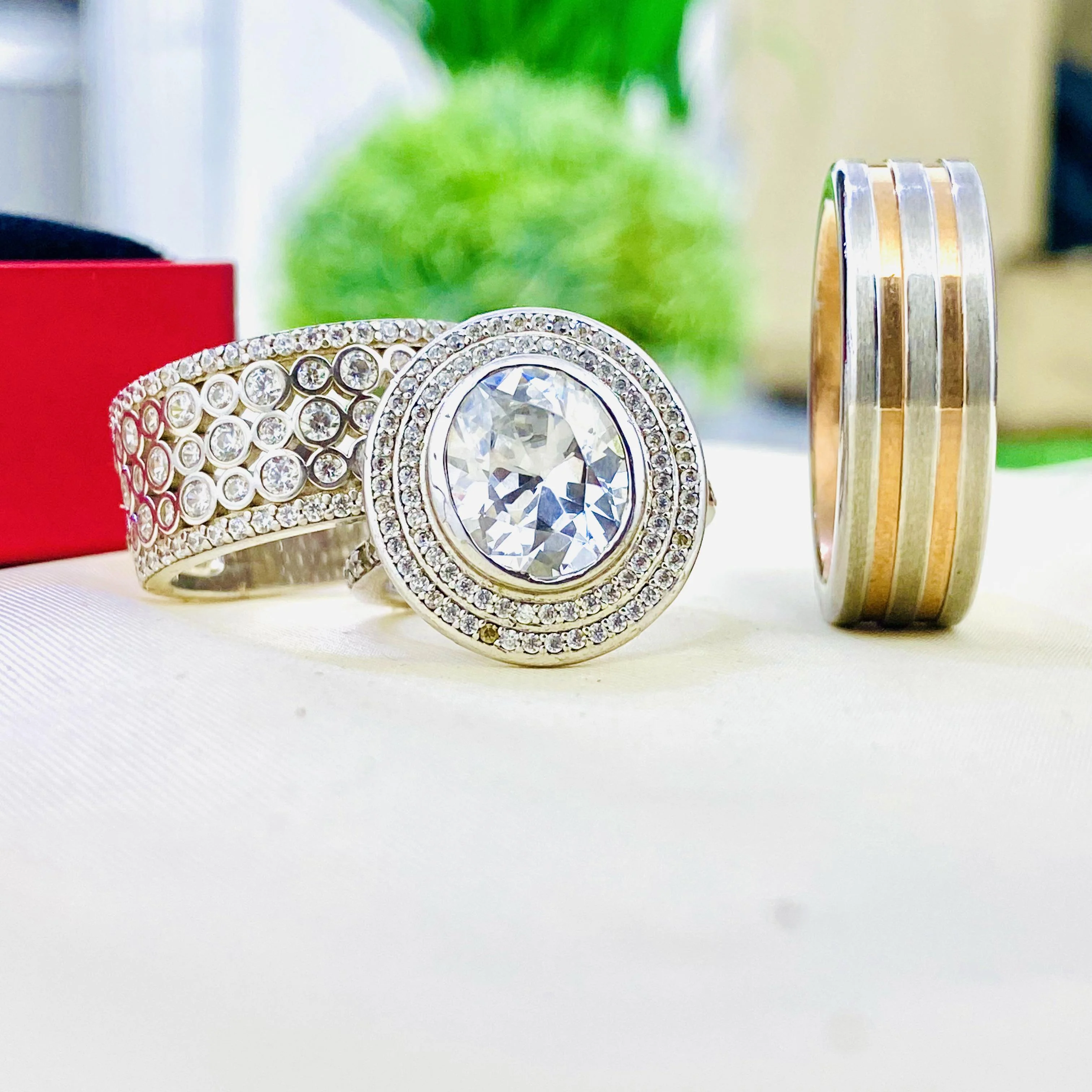 Camille Silver wedding set