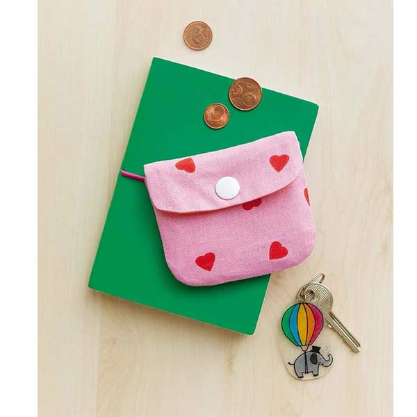 Mes premi��res cr��ations �� la machine �� coudre<br> Annabel Benilan