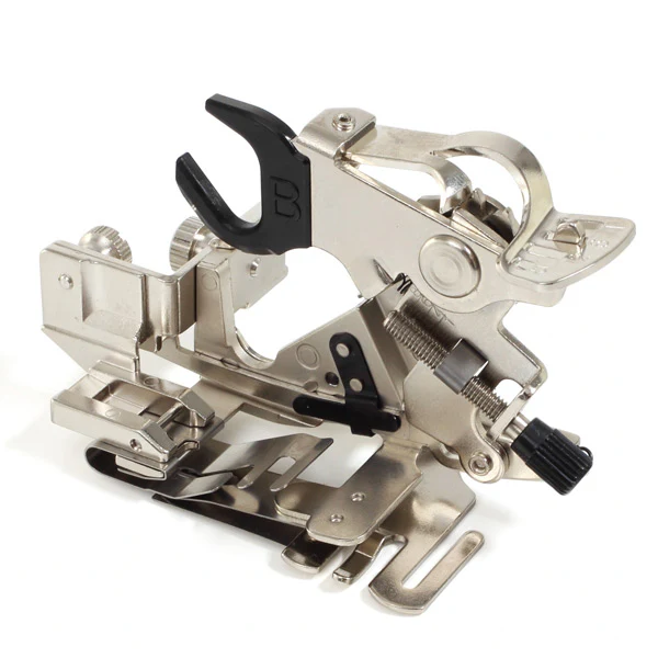 Pied-de-biche plisseur <br> Brother