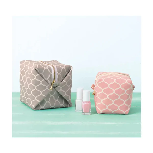 Pochettes et accessoires en couture facile<br> Collectif