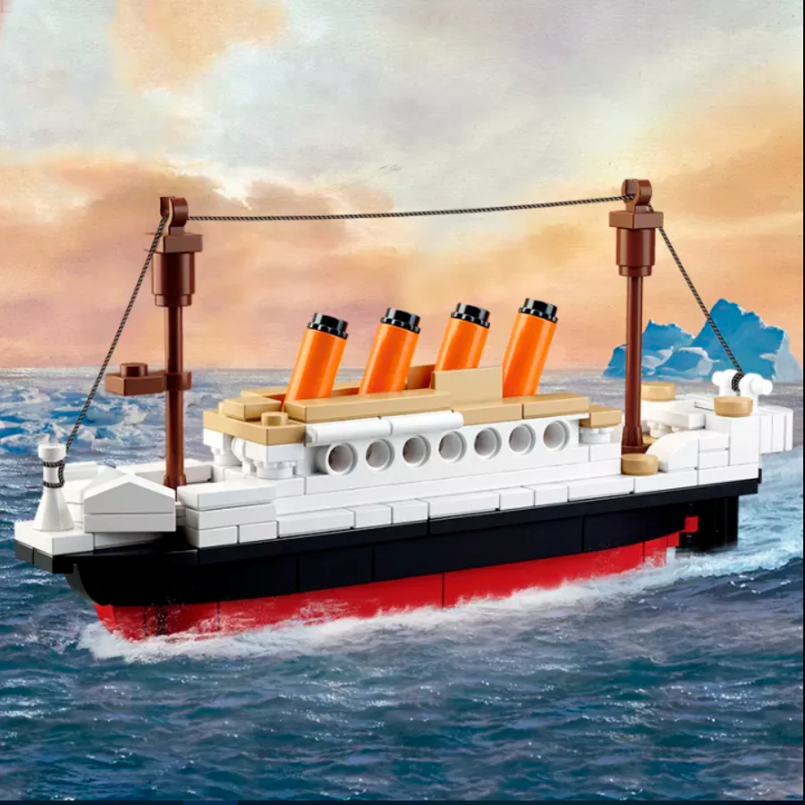 Titanic Blocks Model Set With Stand