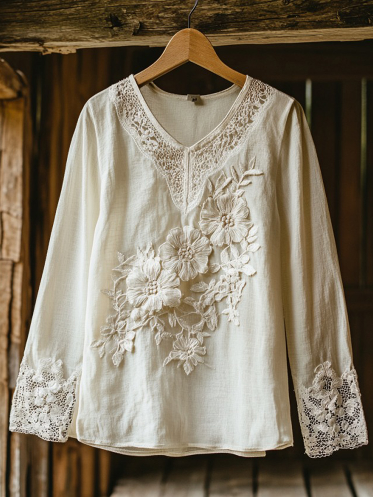 Women's Retro Floral Lace Embroidery Art V-neck Shirt
