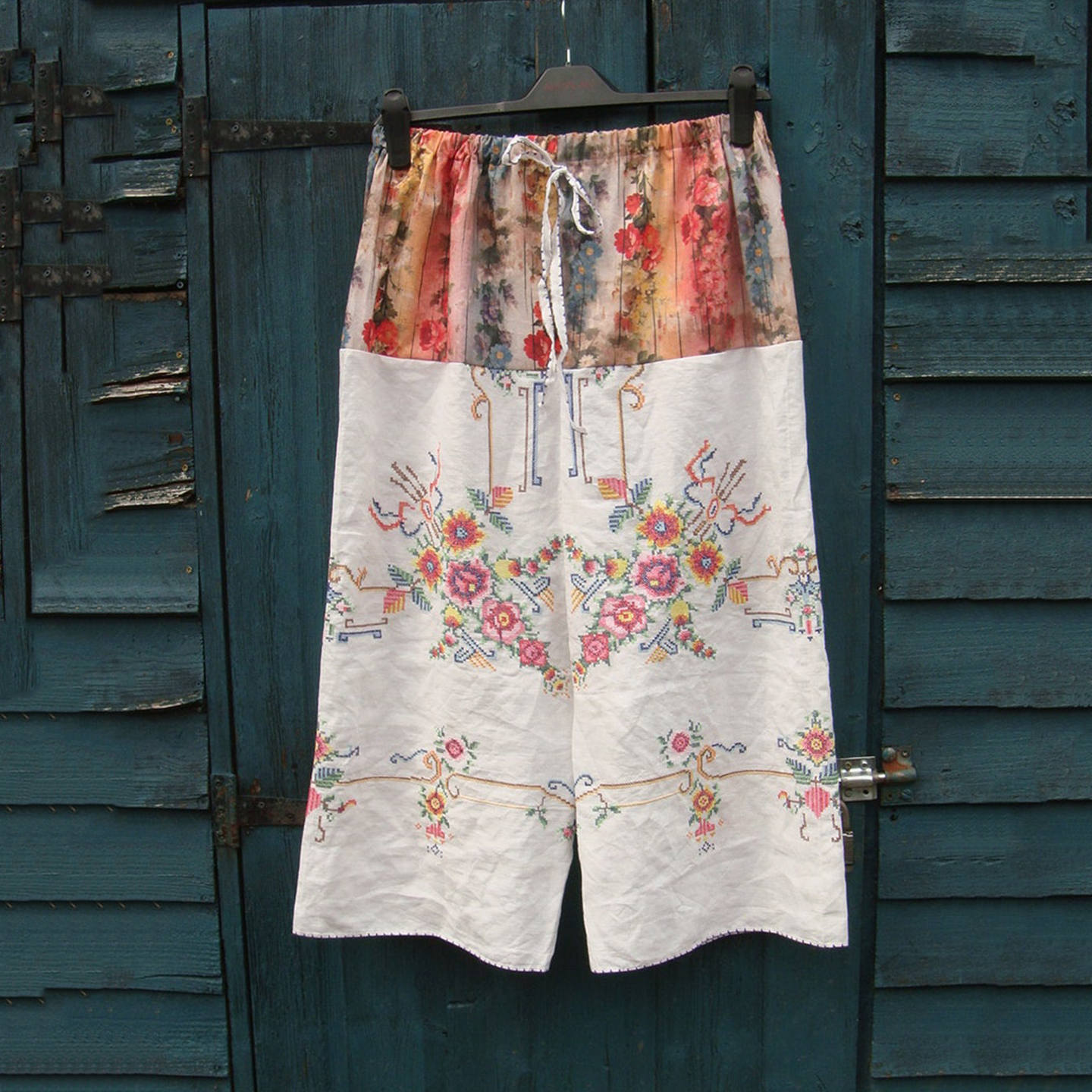 Vintage Remake Embroidered Distressed Floral Lounge Pants
