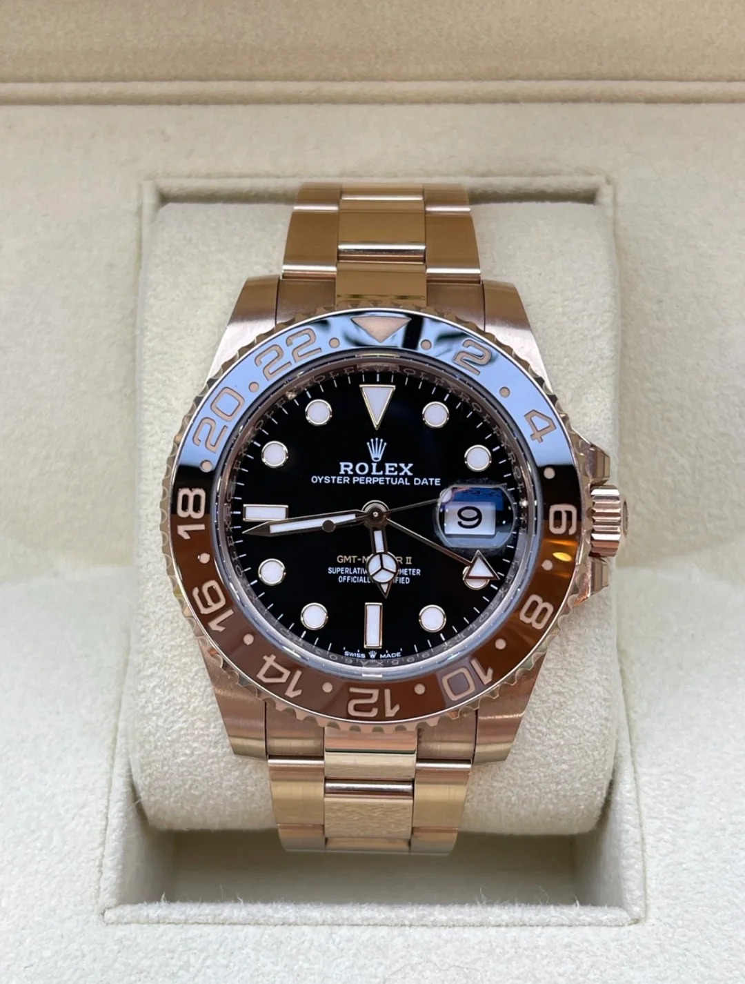 Rolex GMT-Master II 40mm Root Beer Black Dial Oyster Bracelet 18k Rose Gold Watch 126715chnr-0001