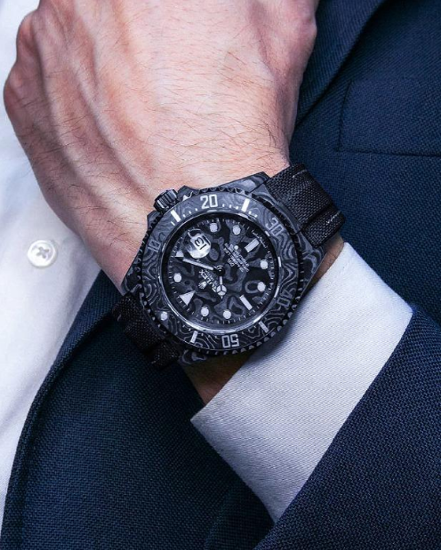 Diw Carbon Sea dweller