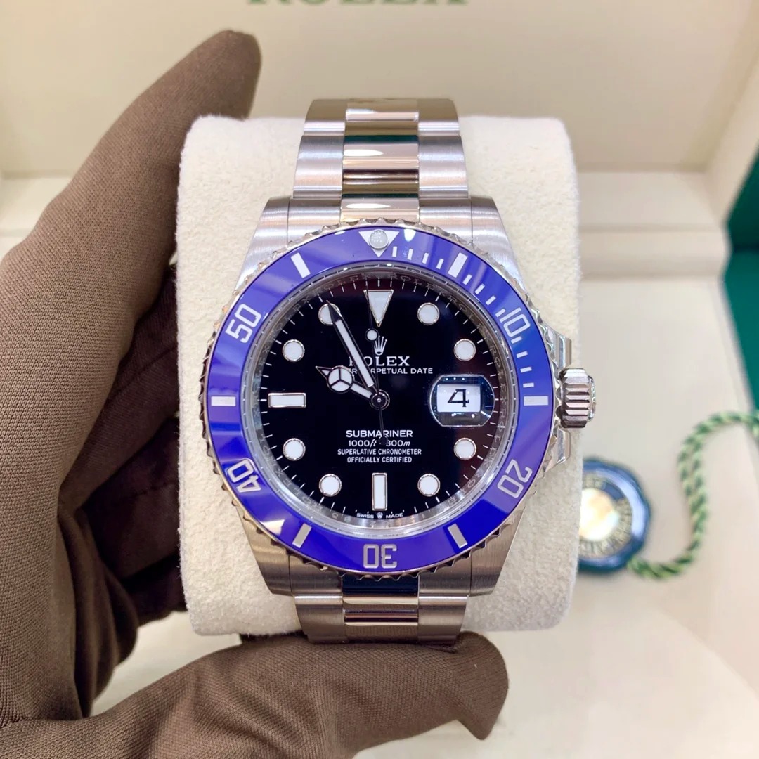 Rolex Submariner 41 mm Ref. # 126619lb-0003
