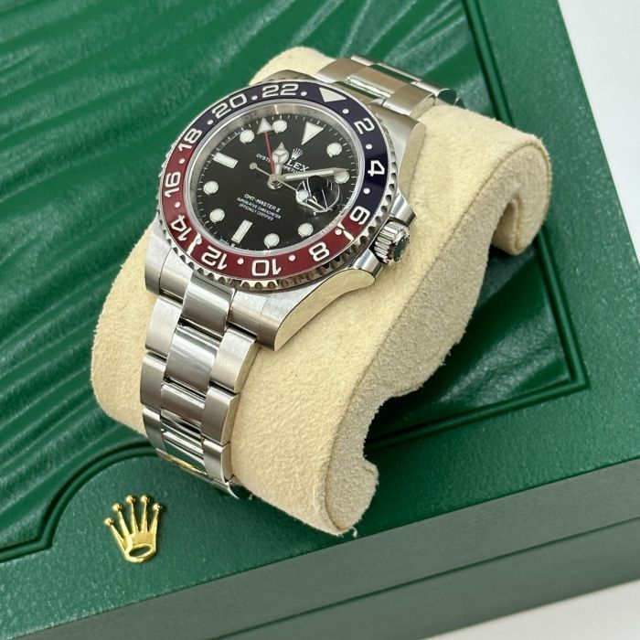 Rolex GMT Master II PEPSI Oyster 40mm 126710BLRO