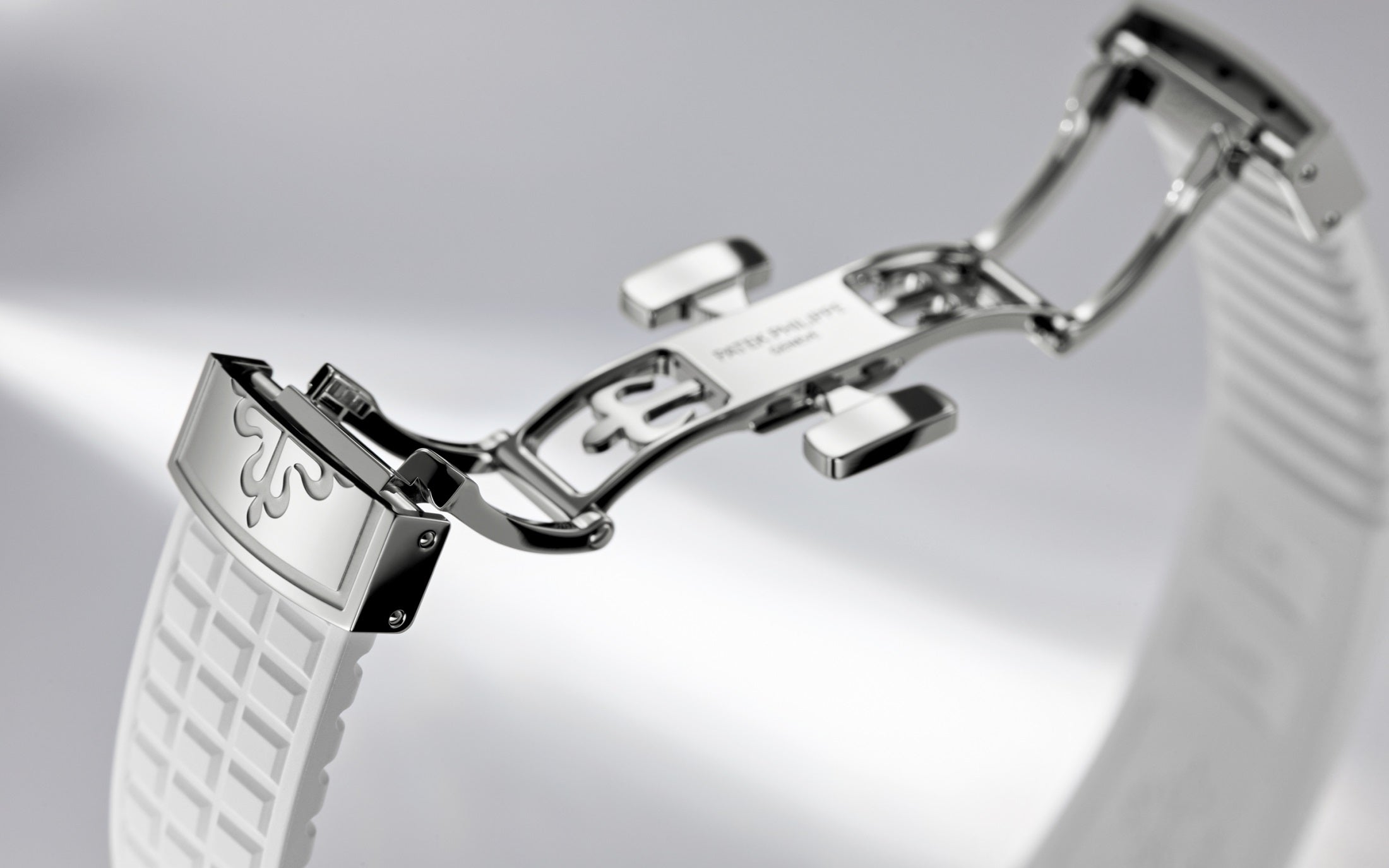 Patek Philippe Aquanaut Luce, Stainless Steel, 38,8mm, Ref# 5267/200A-010