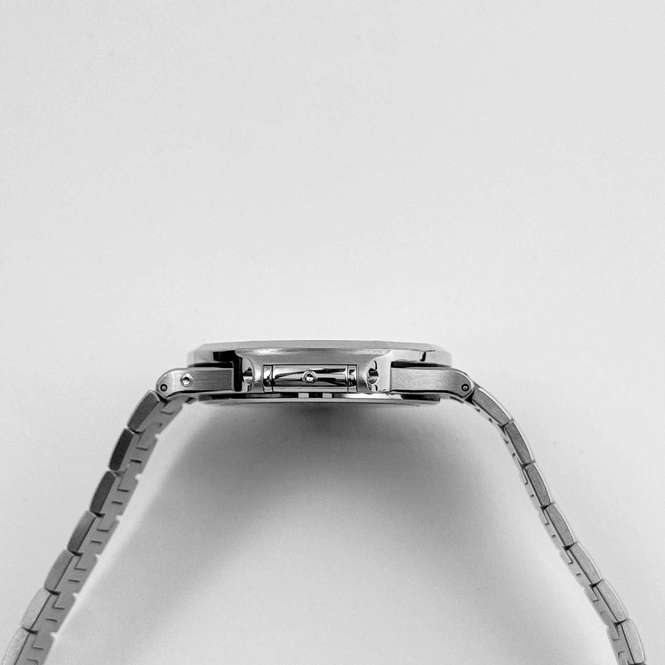 Patek Philippe Nautilus 5740/1G-001 Perpetual Calendar Moon Phases White Gold (2023)