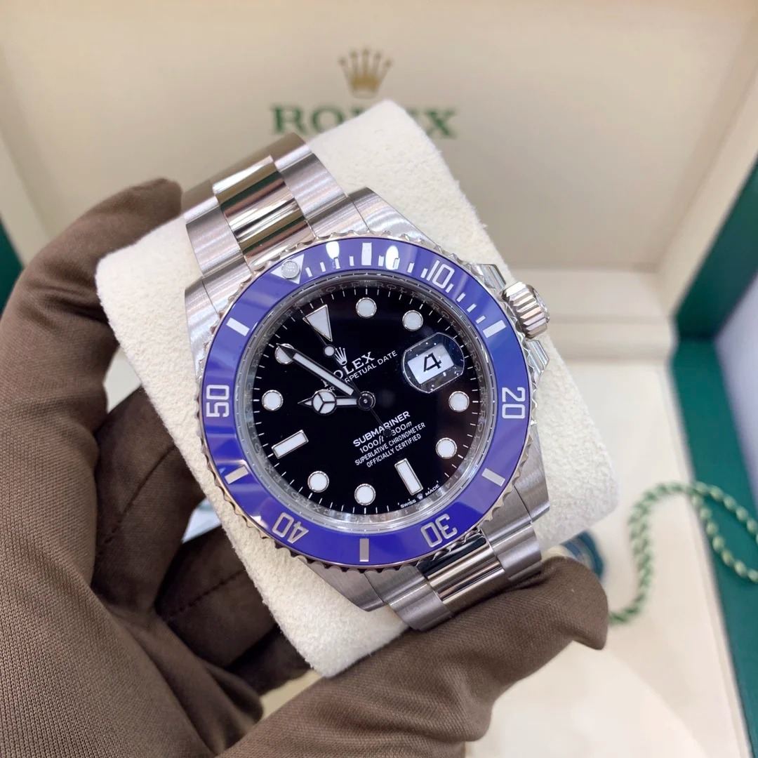 Rolex Submariner 41 mm Ref. # 126619lb-0003