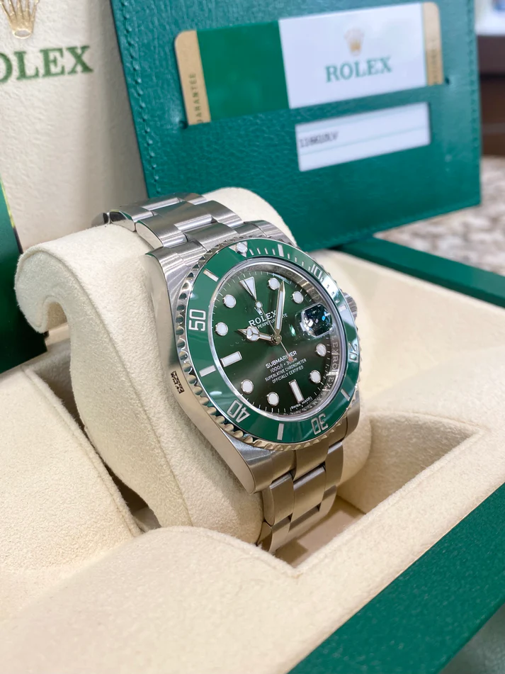 Rolex Submariner Date Hulk Oystersteel Men's Watch 116610LV-0002