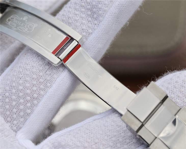 Rolex GMT-Master II Coke Black Dial Men's Watch 16710