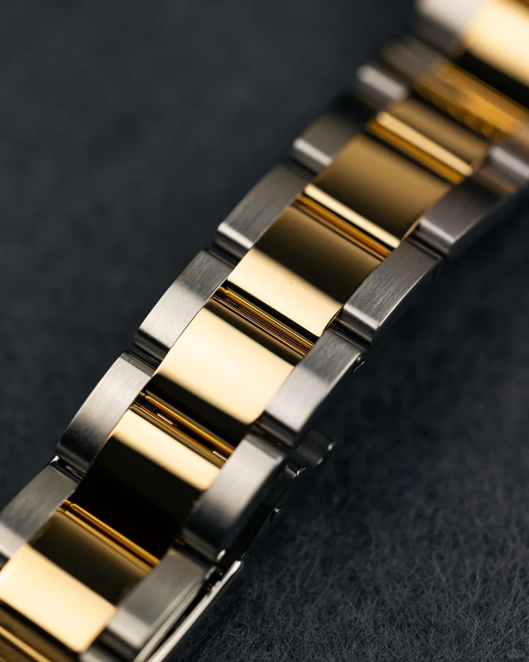 Rolex Submariner Bluesy Blue Index Dial Oyster Bracelet Mens Watch 116613lb-0005