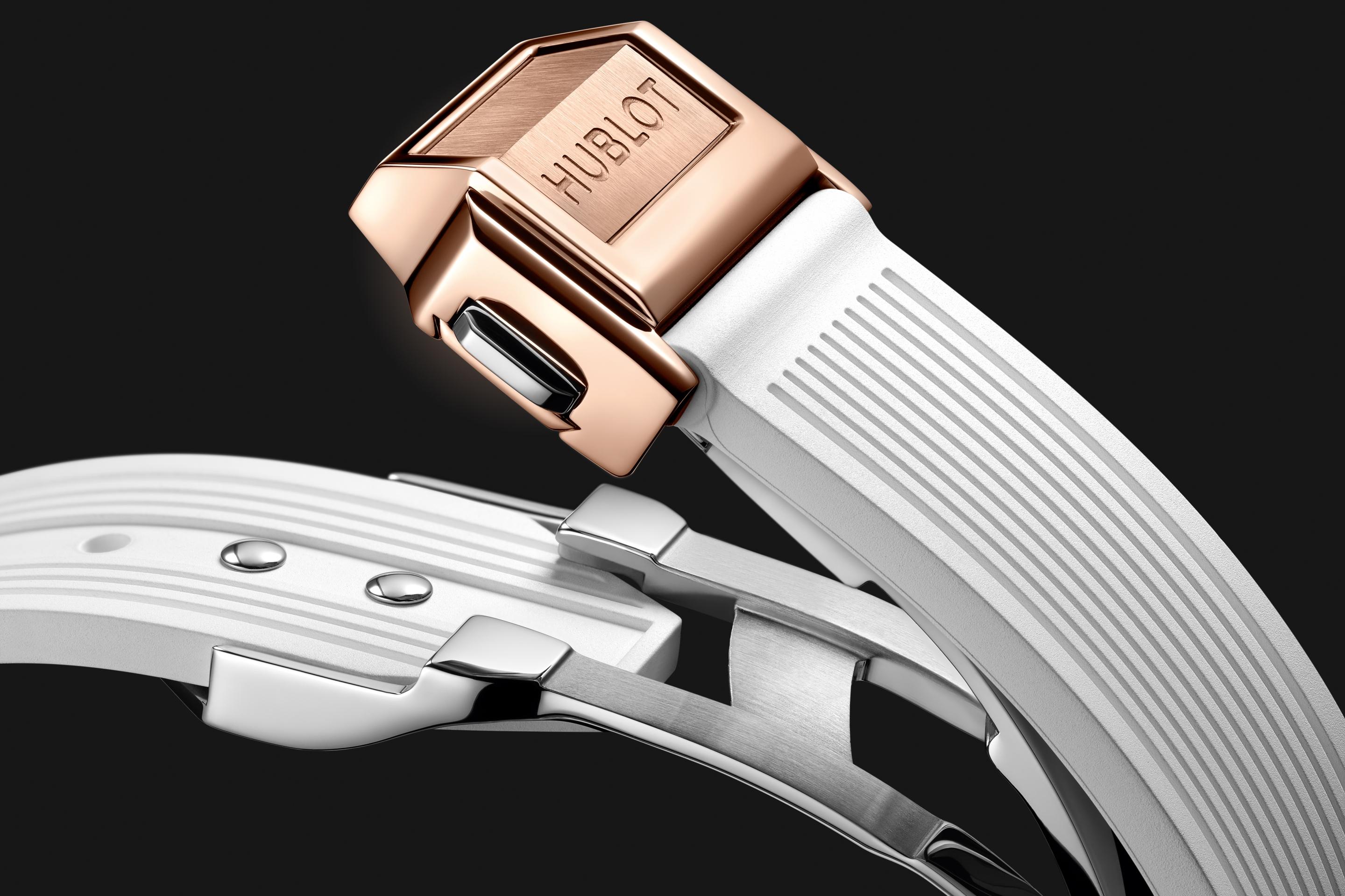 Hublot Big Bang ONE CLICK KING GOLD WHITE PAVΓ Ref# 485.OE.2210.RW.1604