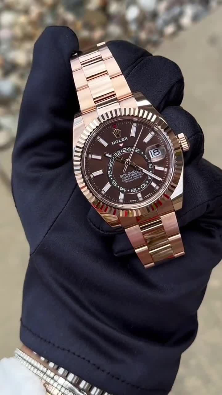 Rolex Sky-Dweller 42 mm Ref. # 330935-0006