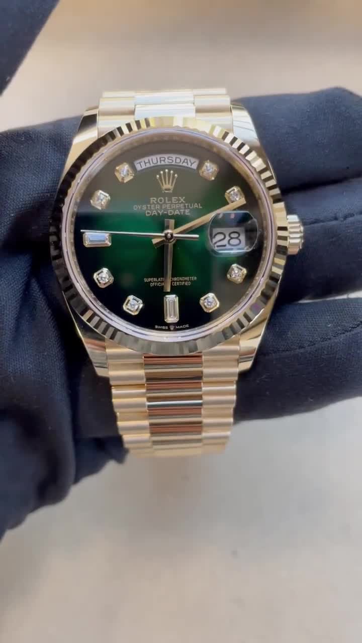 Day-Date 36 Green Ombre Diamond Dial Yellow Gold President Automatic Watch 128238