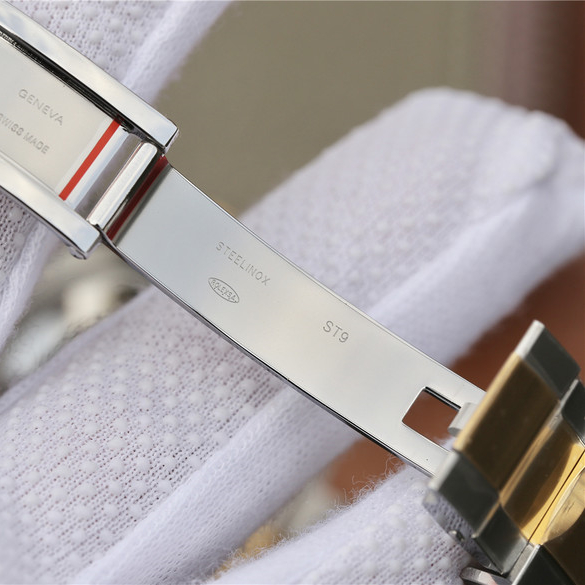 Rolex GMT-Master II 40mm Automatic Men's Watch 116710LN-0001