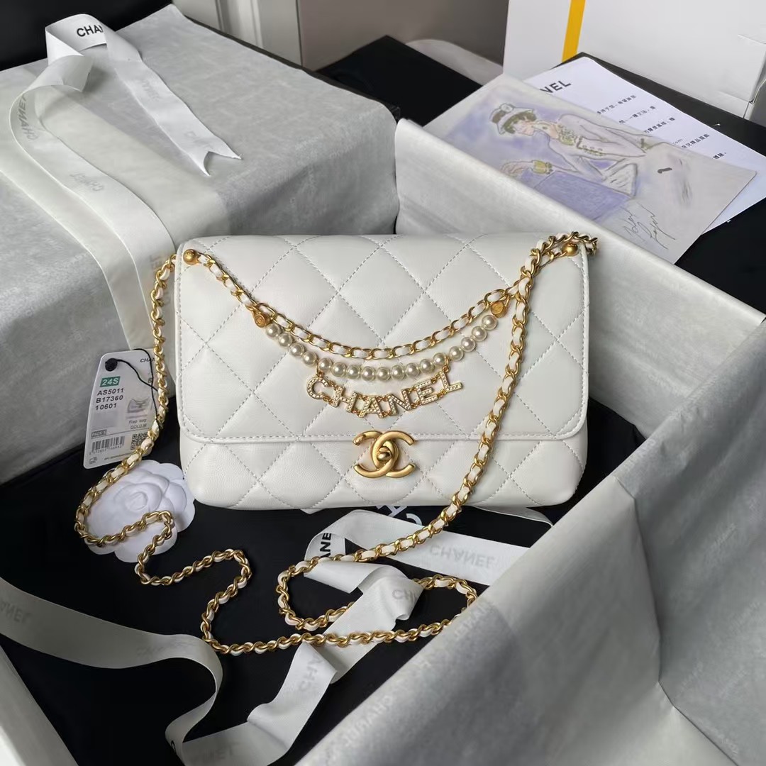 Replicate Chanel AS5011 Flap bag Shiny Lambskin Imitation Pearls   Gold-Tone Metal White(1:1 replica)